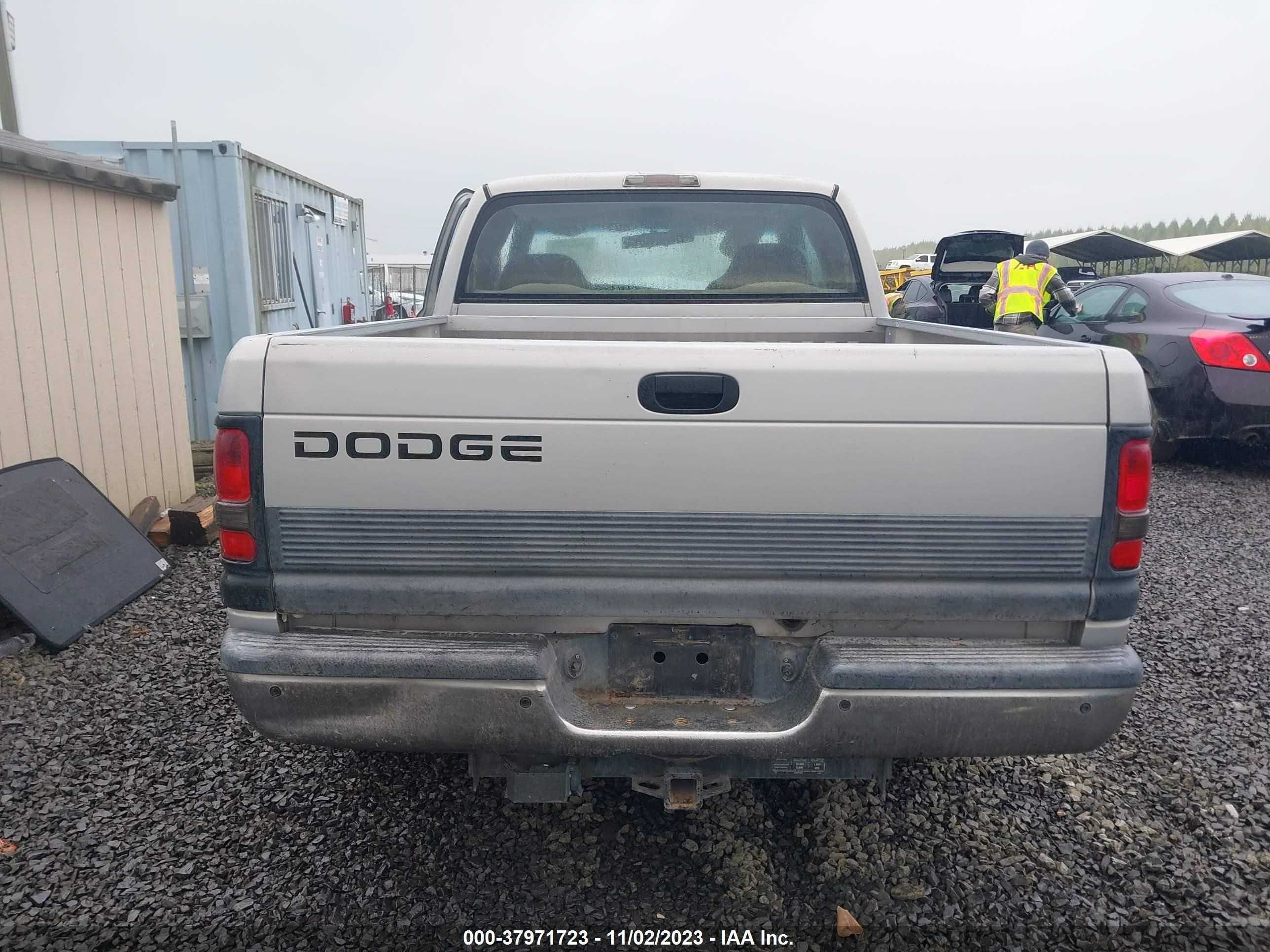 Photo 15 VIN: 3B7HC13Z6XG166636 - DODGE RAM 