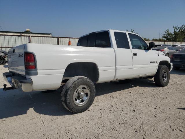 Photo 2 VIN: 3B7HF12Y0YG147372 - DODGE RAM 1500 