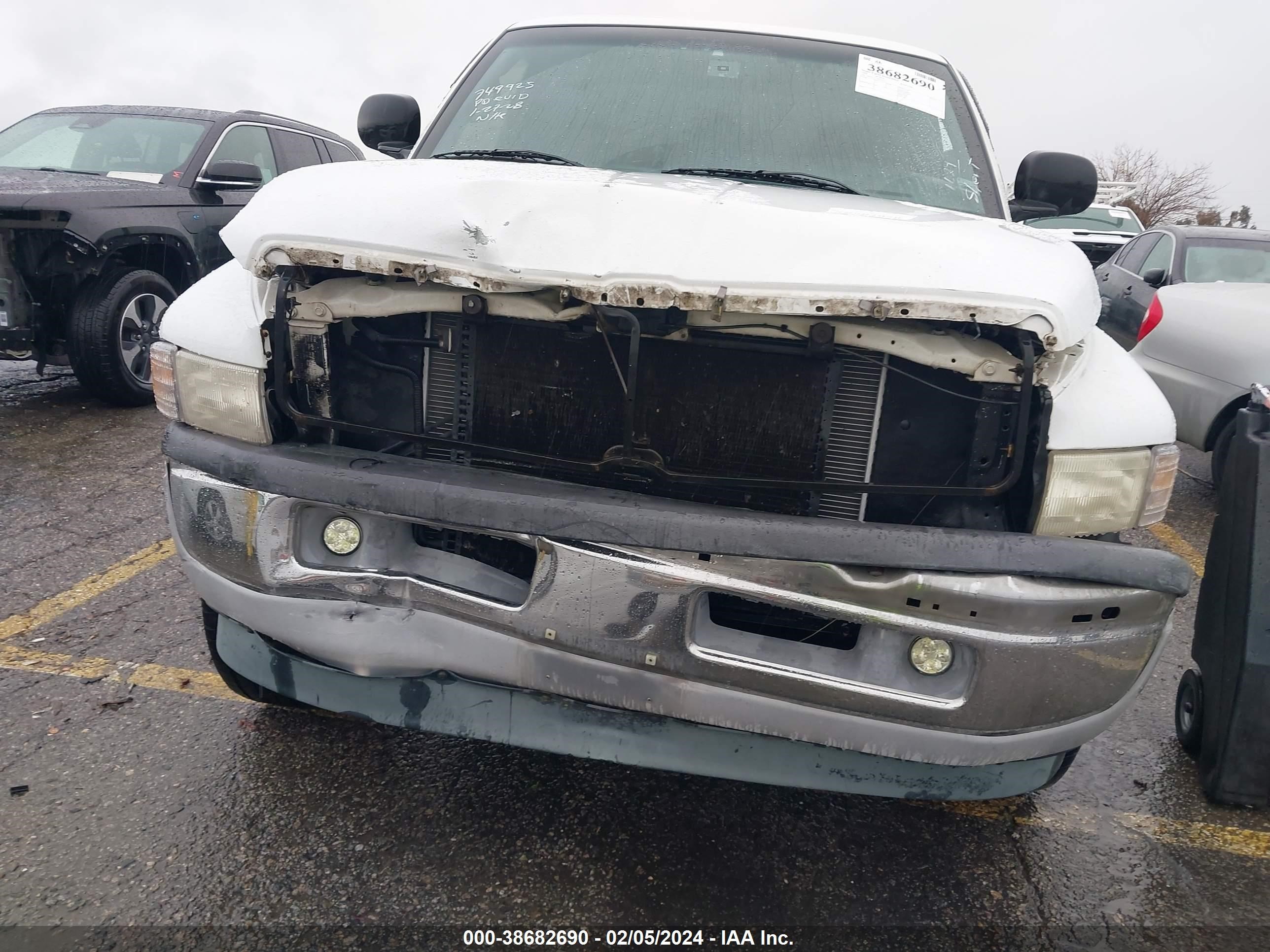 Photo 5 VIN: 3B7HF12Y5XG116732 - DODGE RAM 