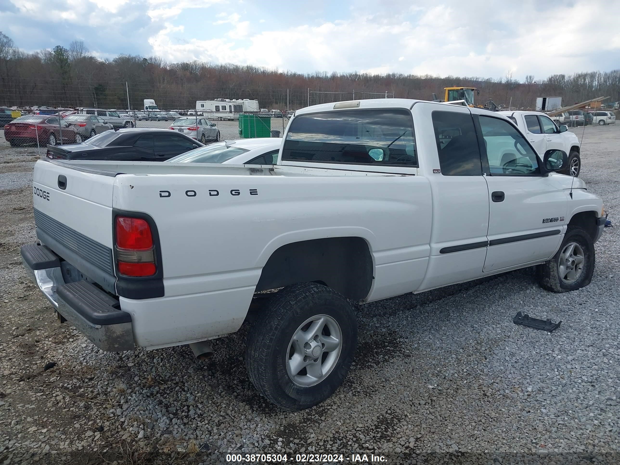 Photo 3 VIN: 3B7HF12Y91G178867 - DODGE RAM 