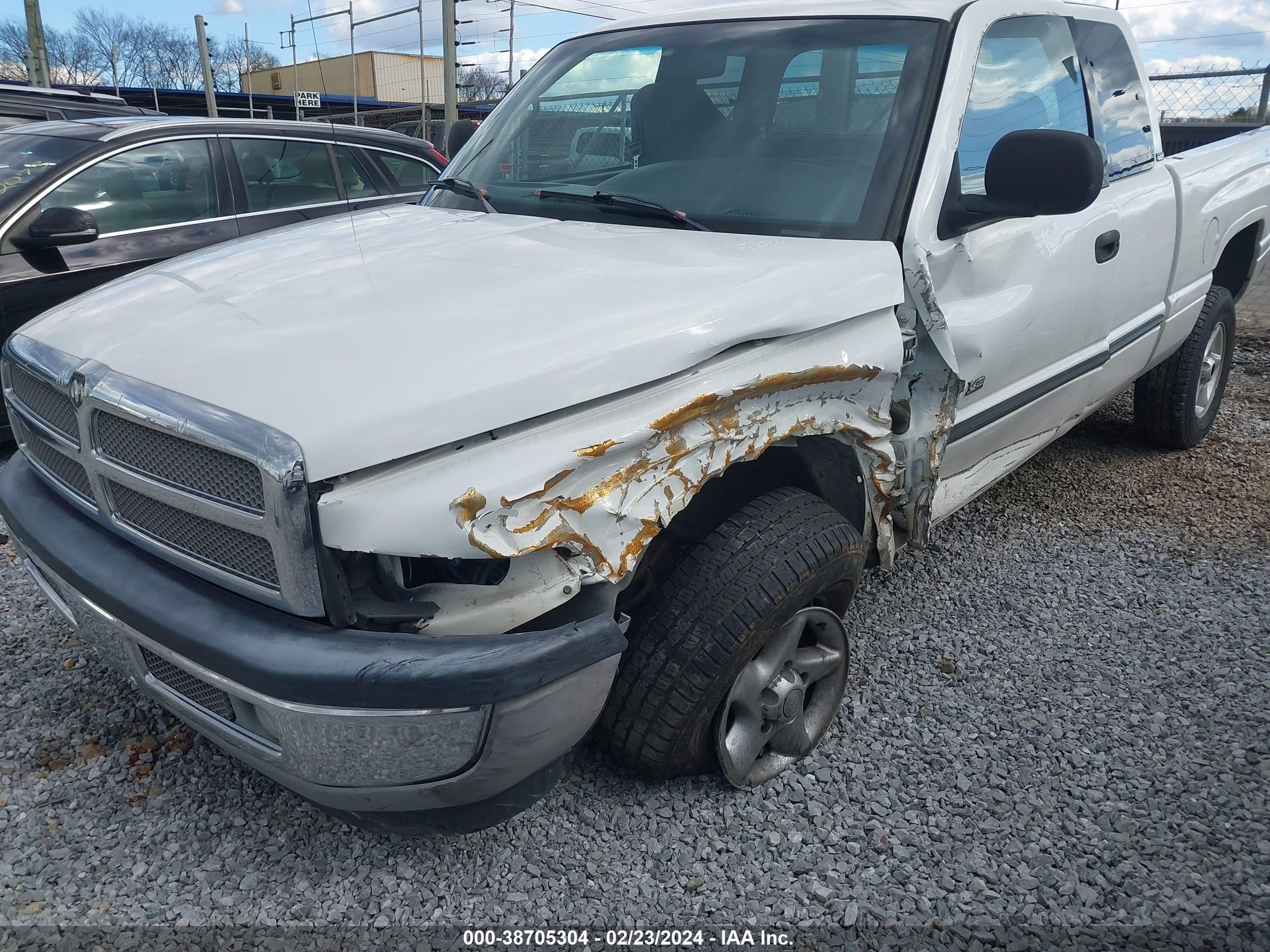 Photo 5 VIN: 3B7HF12Y91G178867 - DODGE RAM 