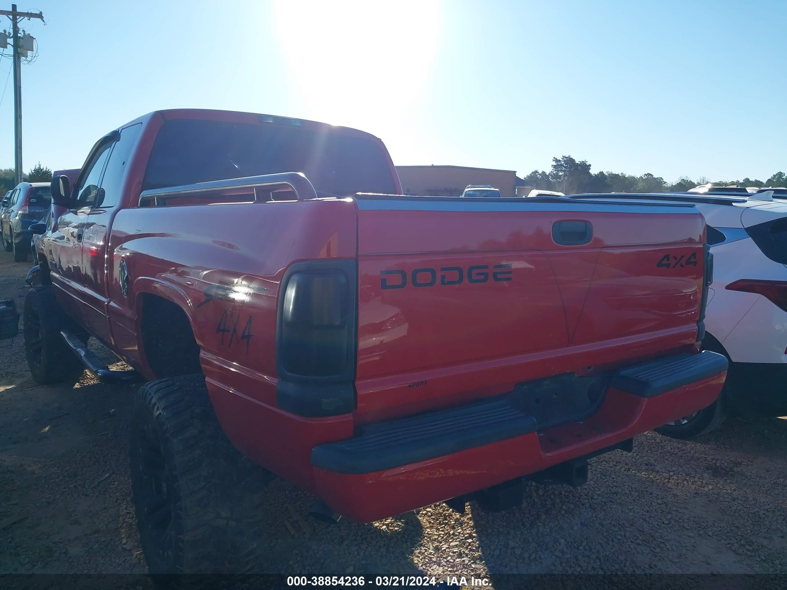 Photo 2 VIN: 3B7HF12Z4WM261320 - DODGE RAM 