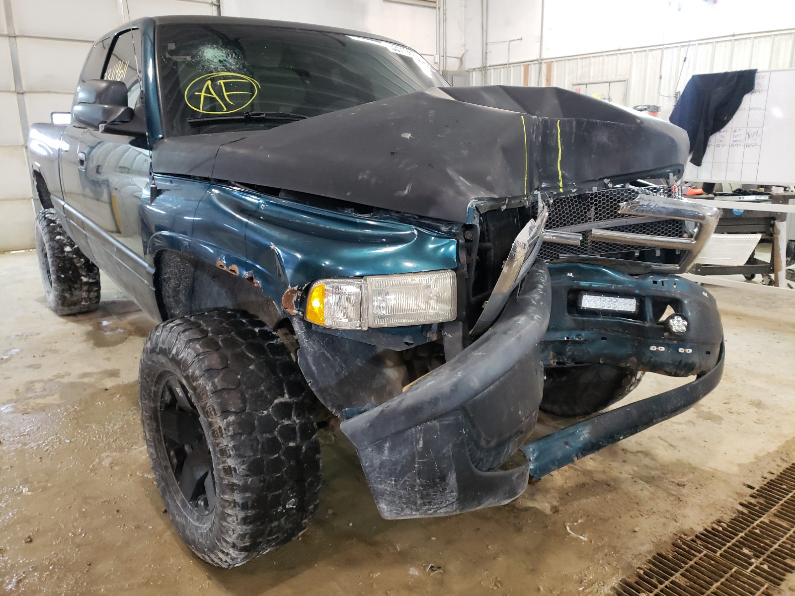 Photo 8 VIN: 3B7HF13Y1WG164631 - DODGE RAM 1500 