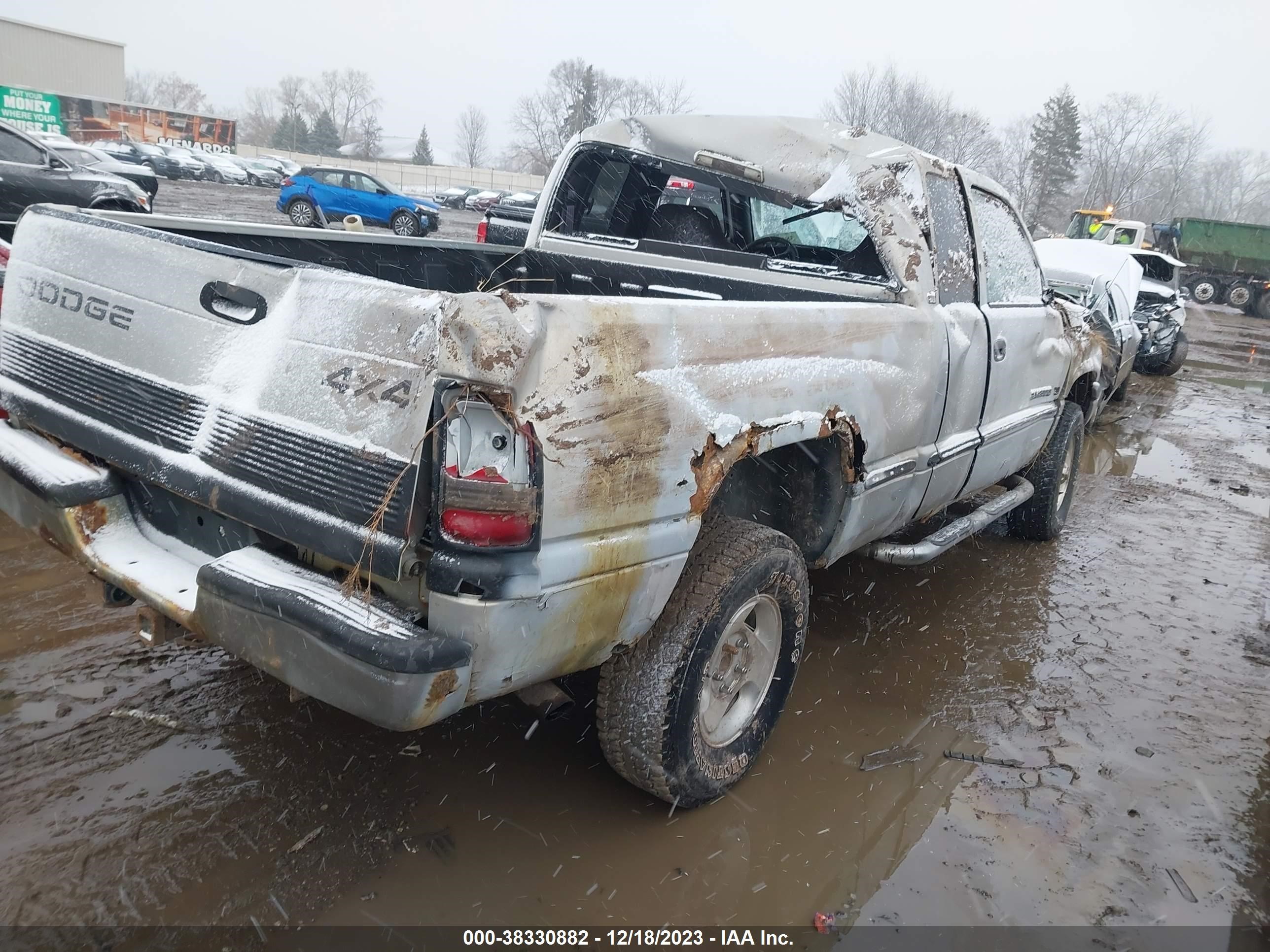 Photo 3 VIN: 3B7HF13Y1XG248031 - DODGE RAM 