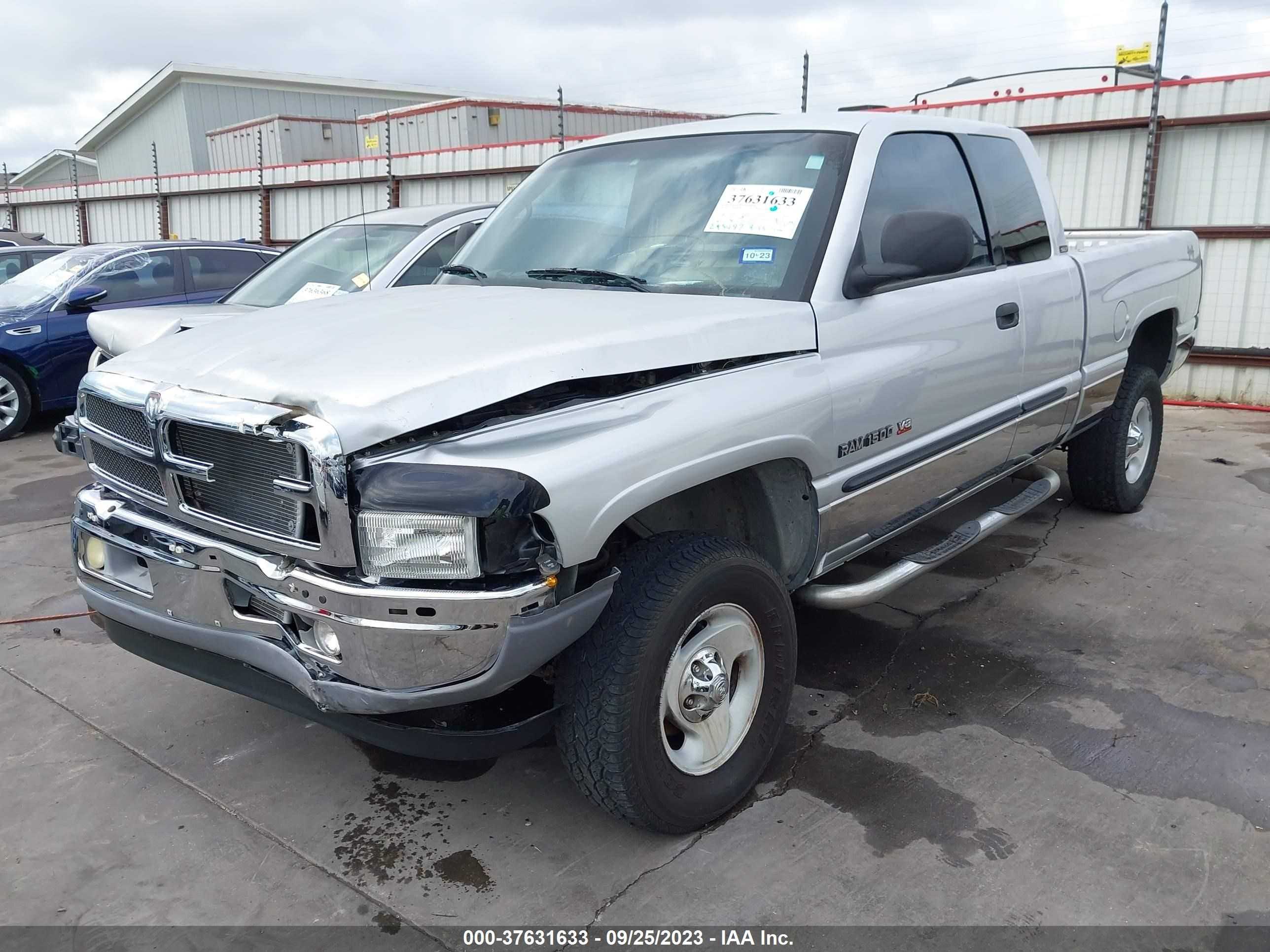 Photo 1 VIN: 3B7HF13Y81M515173 - DODGE RAM 