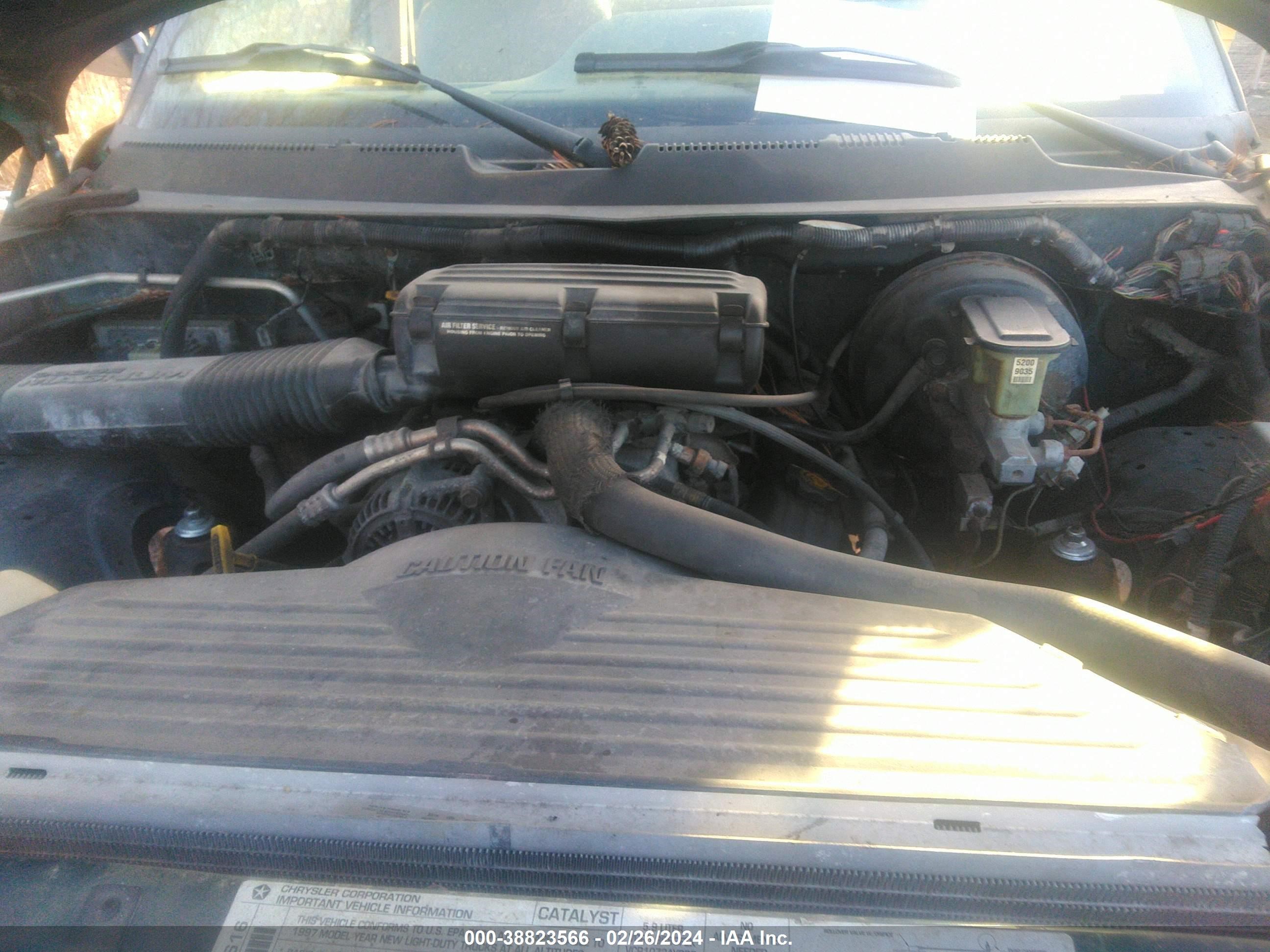 Photo 8 VIN: 3B7HF13Z0VM539952 - DODGE RAM 