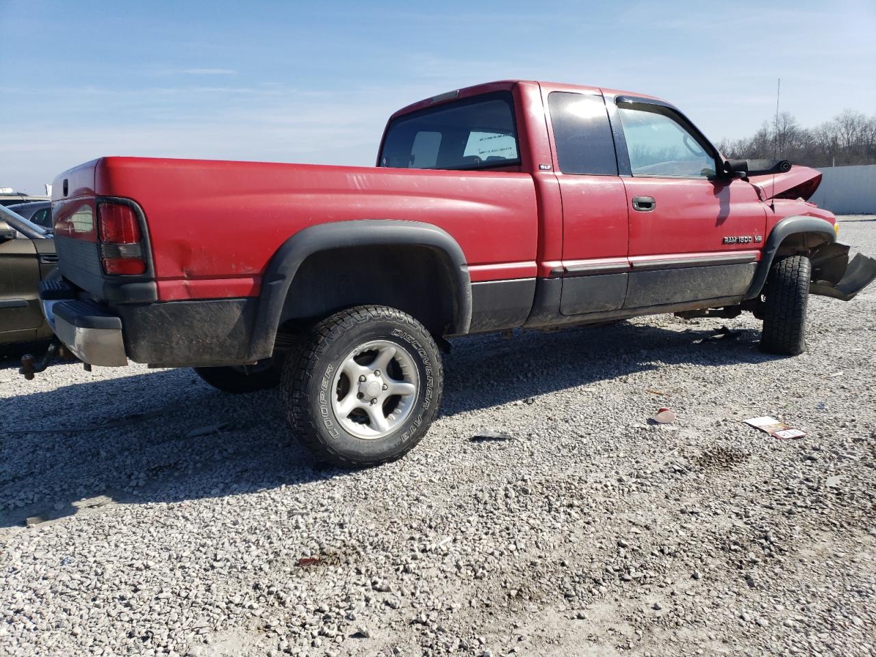 Photo 2 VIN: 3B7HF13Z11G199901 - DODGE RAM 