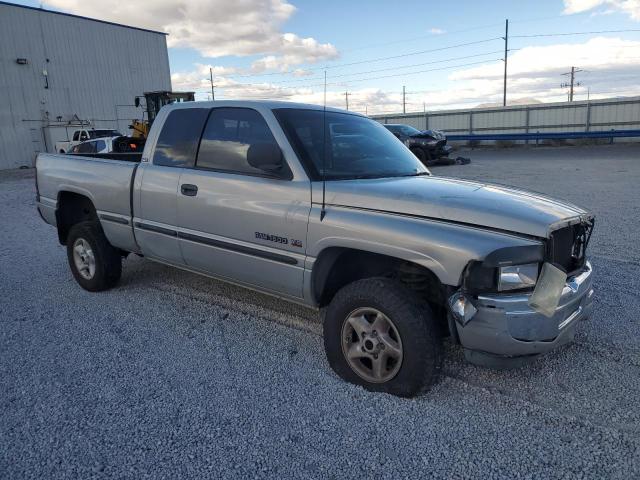 Photo 3 VIN: 3B7HF13Z1XG105007 - DODGE RAM PU1500 