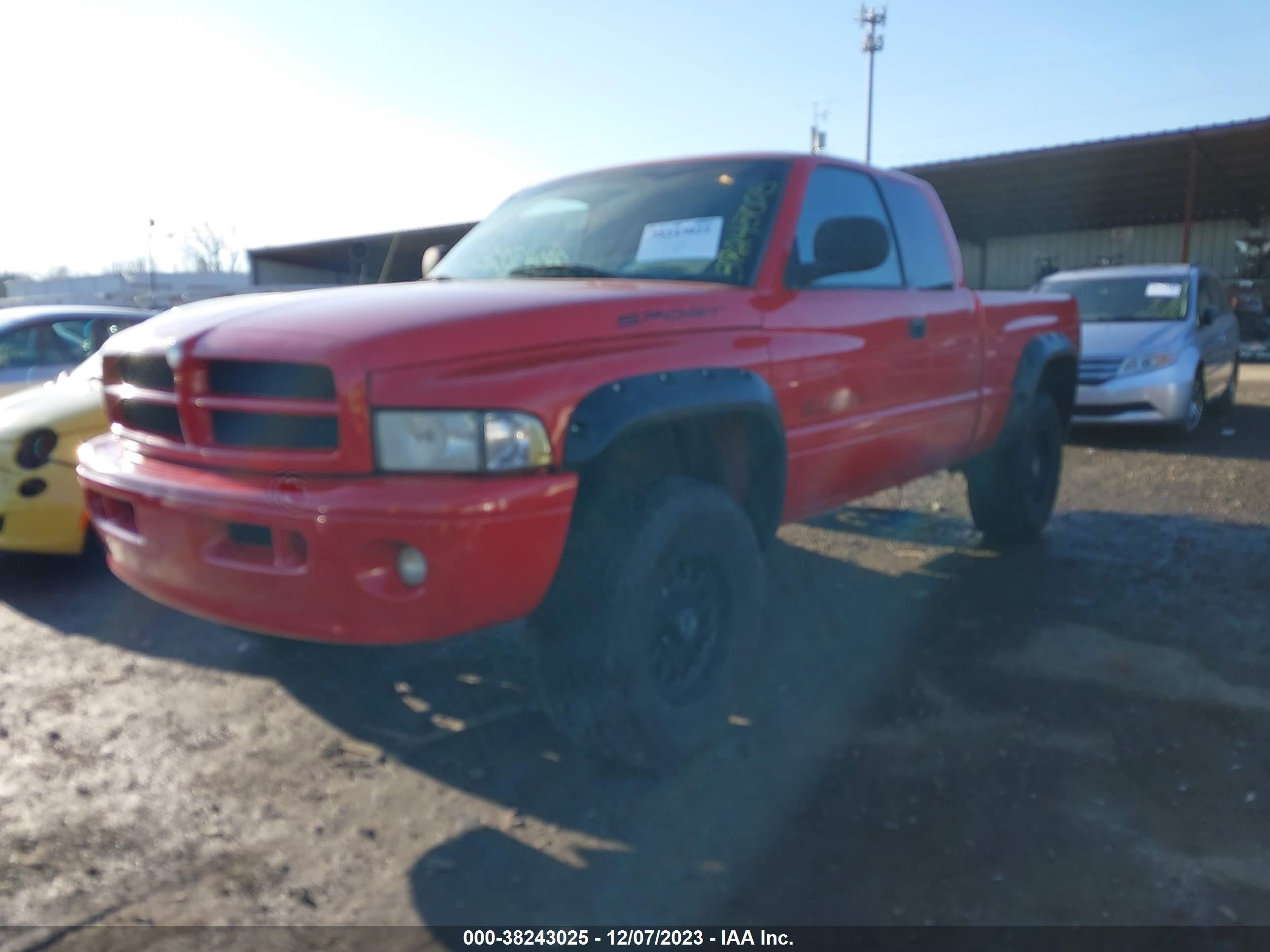 Photo 1 VIN: 3B7HF13Z1XG229164 - DODGE RAM 