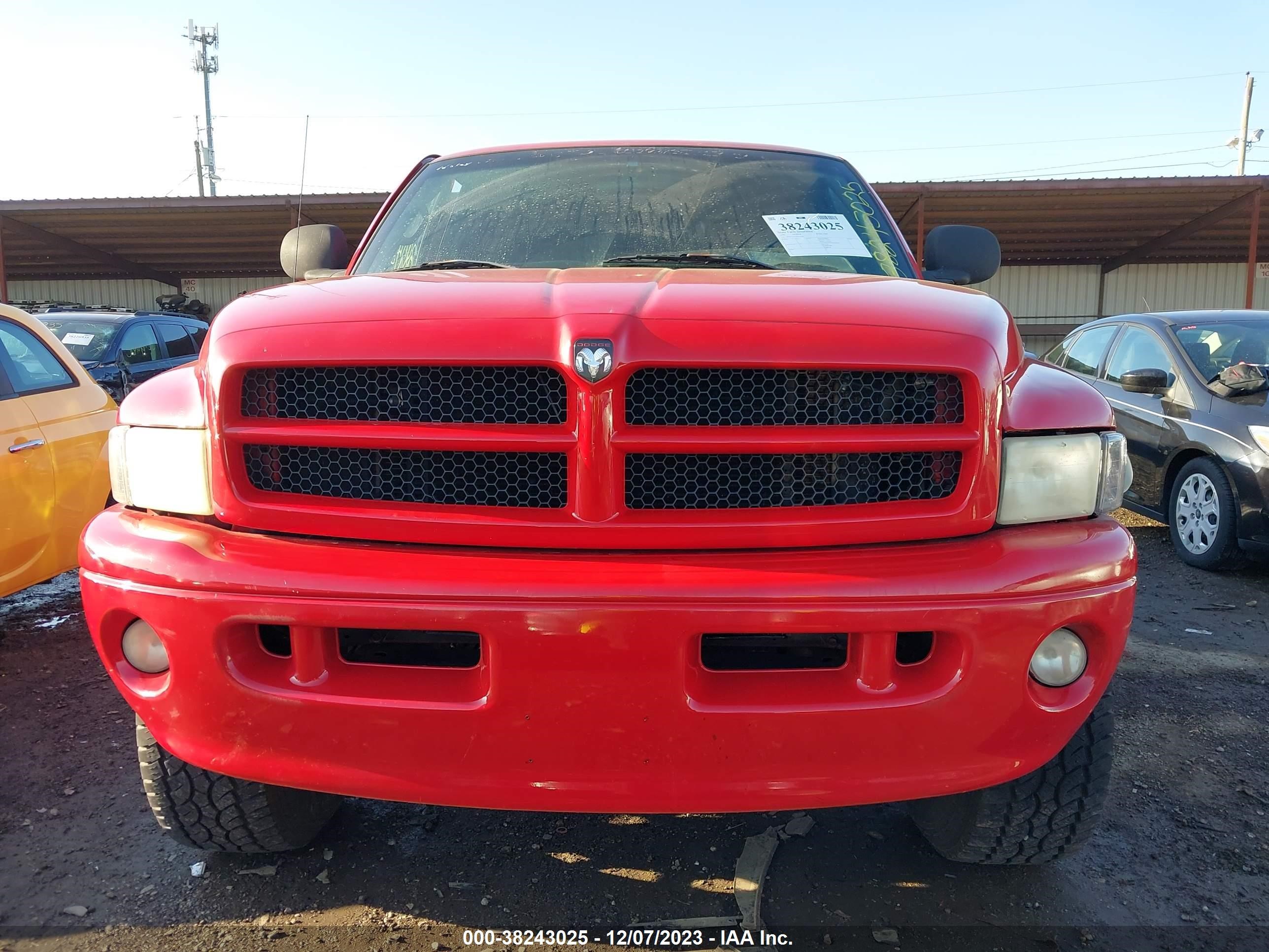 Photo 12 VIN: 3B7HF13Z1XG229164 - DODGE RAM 