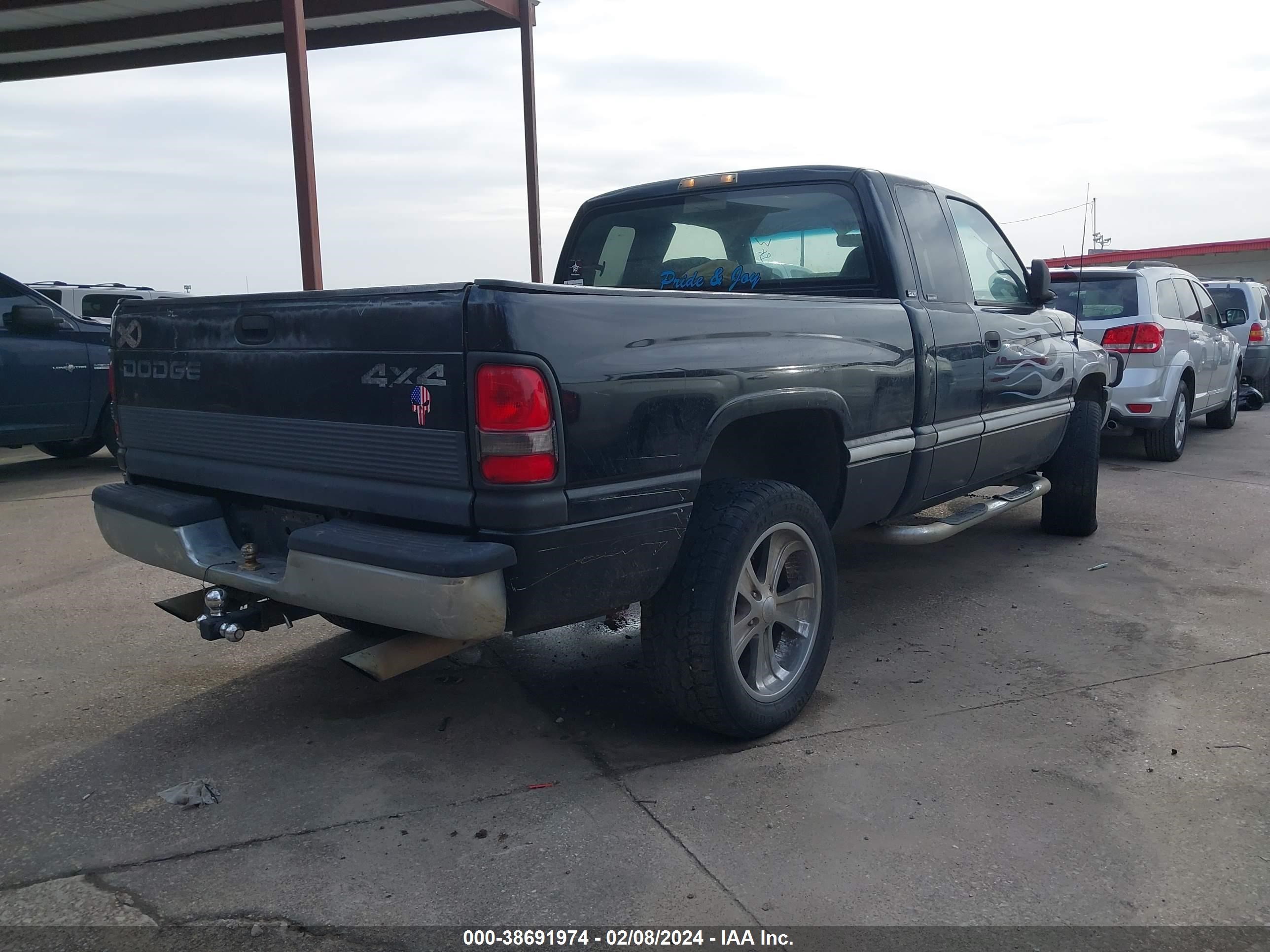 Photo 3 VIN: 3B7HF13Z2WG156739 - DODGE RAM 