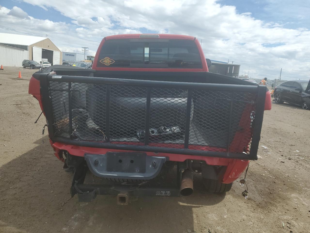 Photo 5 VIN: 3B7HF13Z31G210932 - DODGE RAM 