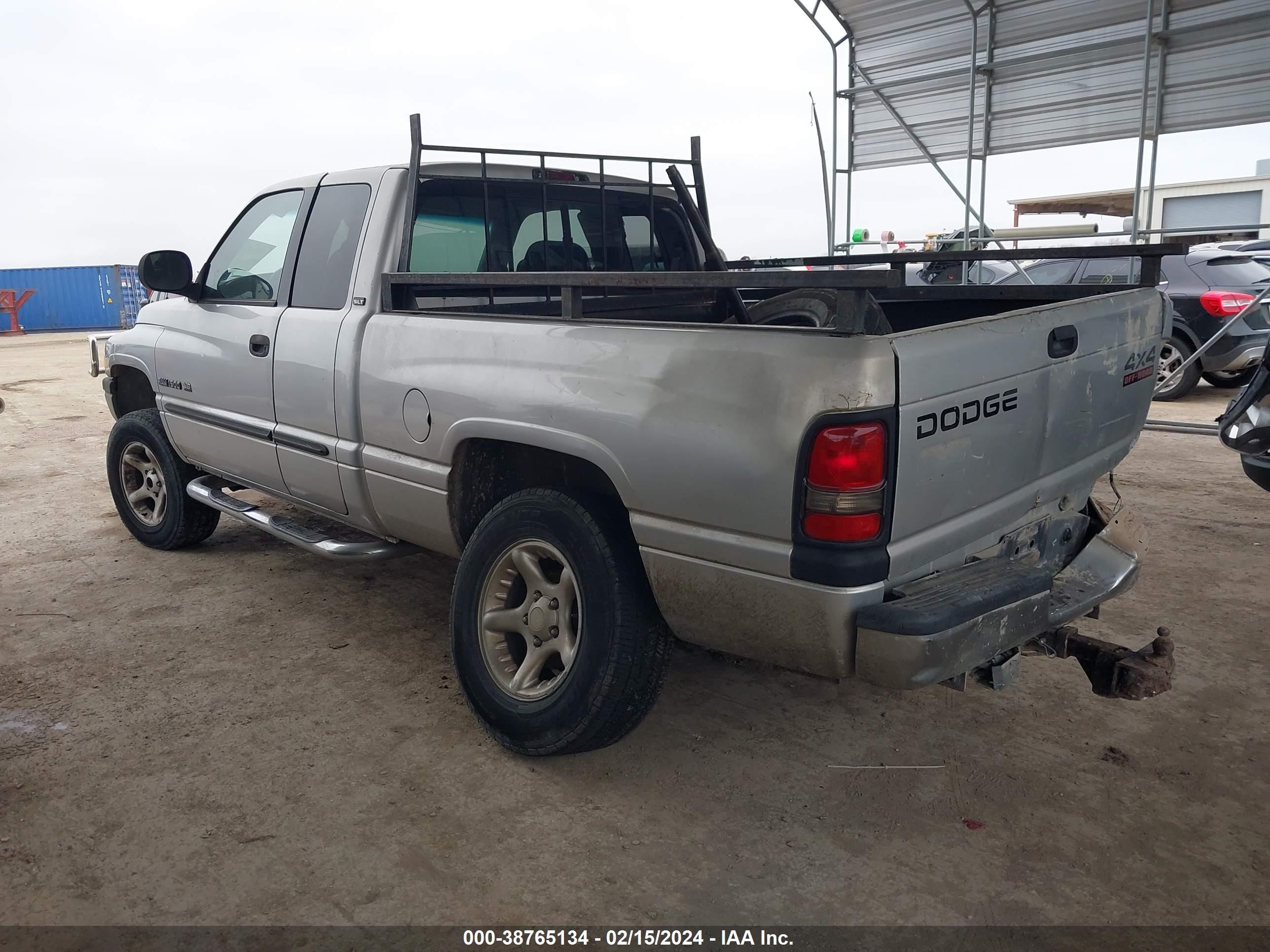 Photo 2 VIN: 3B7HF13Z31G737241 - DODGE RAM 