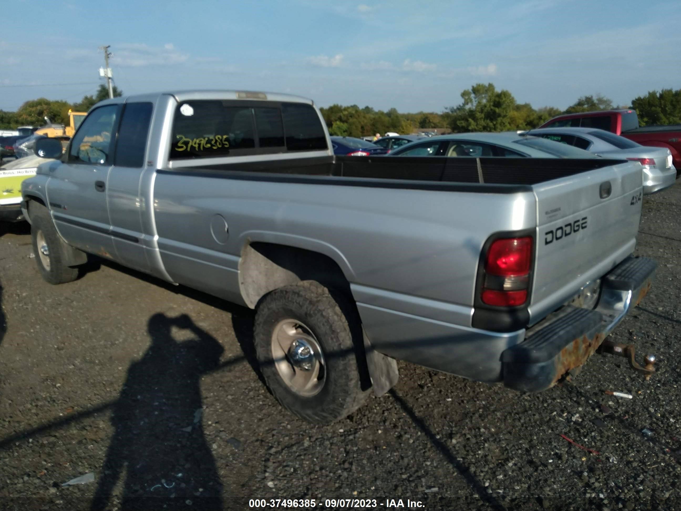 Photo 2 VIN: 3B7HF13Z31G776430 - DODGE RAM 