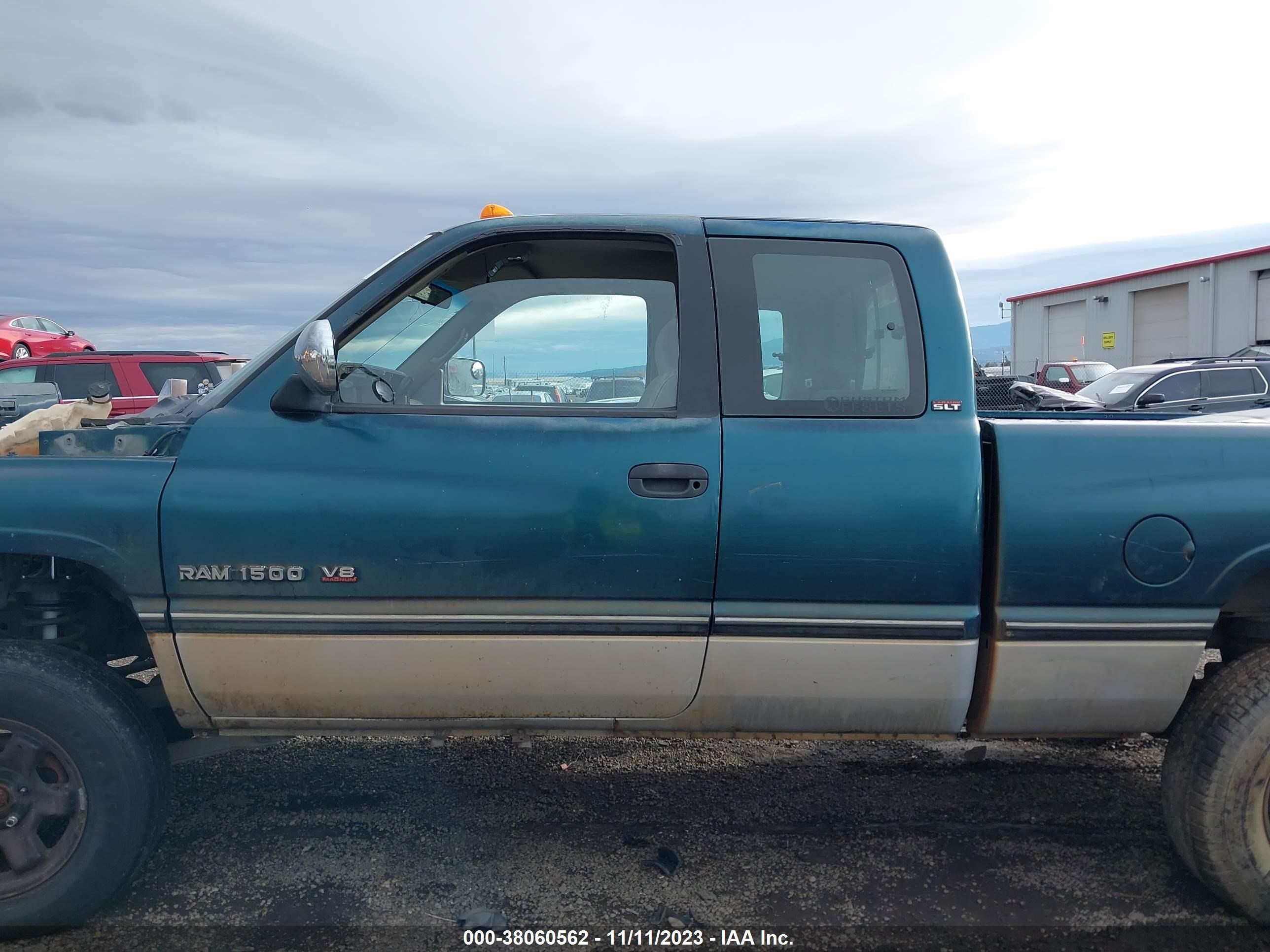 Photo 13 VIN: 3B7HF13Z3SM169608 - DODGE RAM 