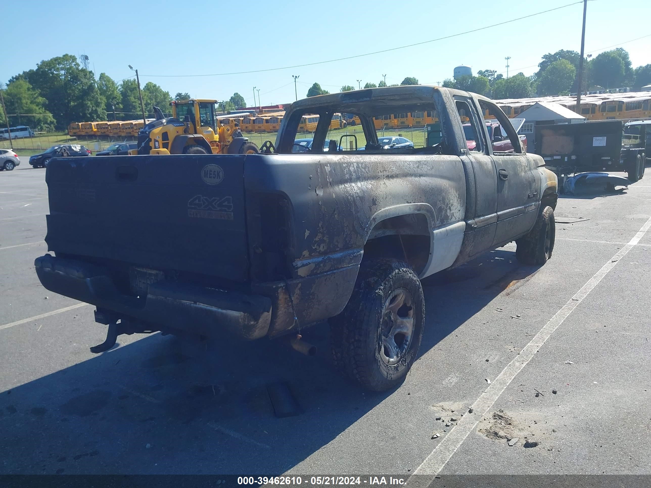 Photo 3 VIN: 3B7HF13Z41G236973 - DODGE RAM 