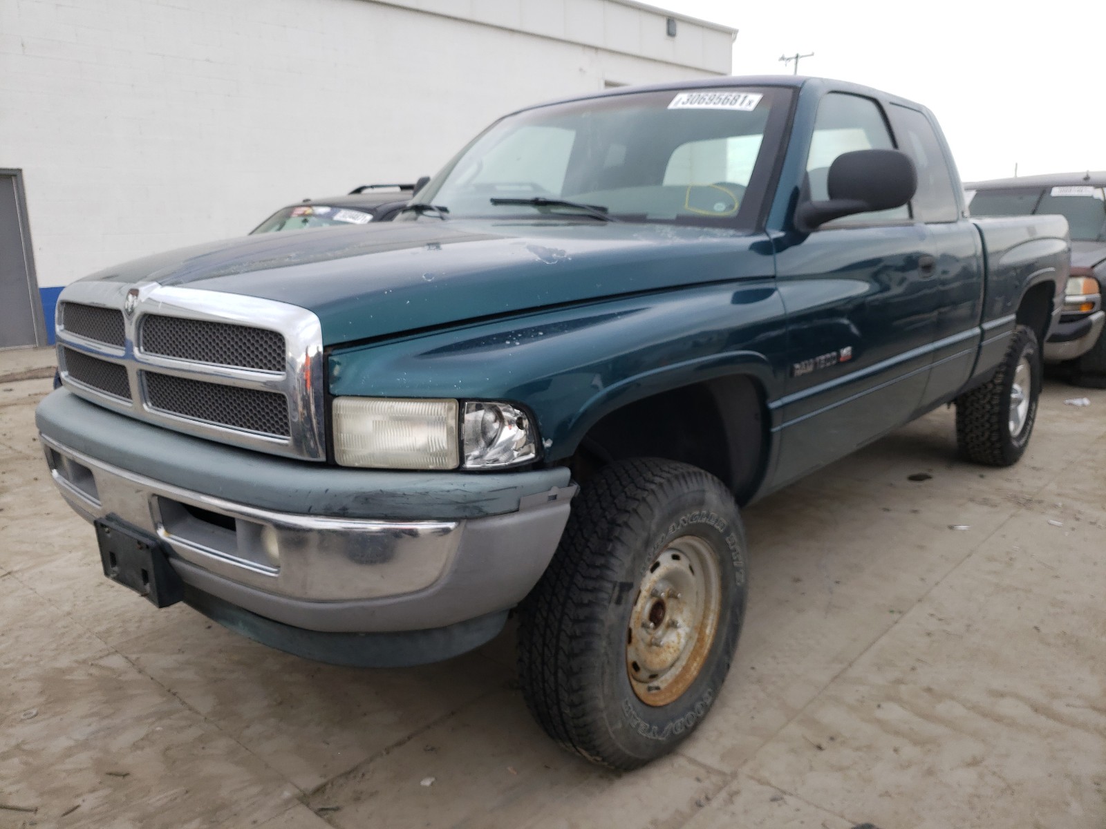 Photo 1 VIN: 3B7HF13Z4WG222496 - DODGE RAM 1500 