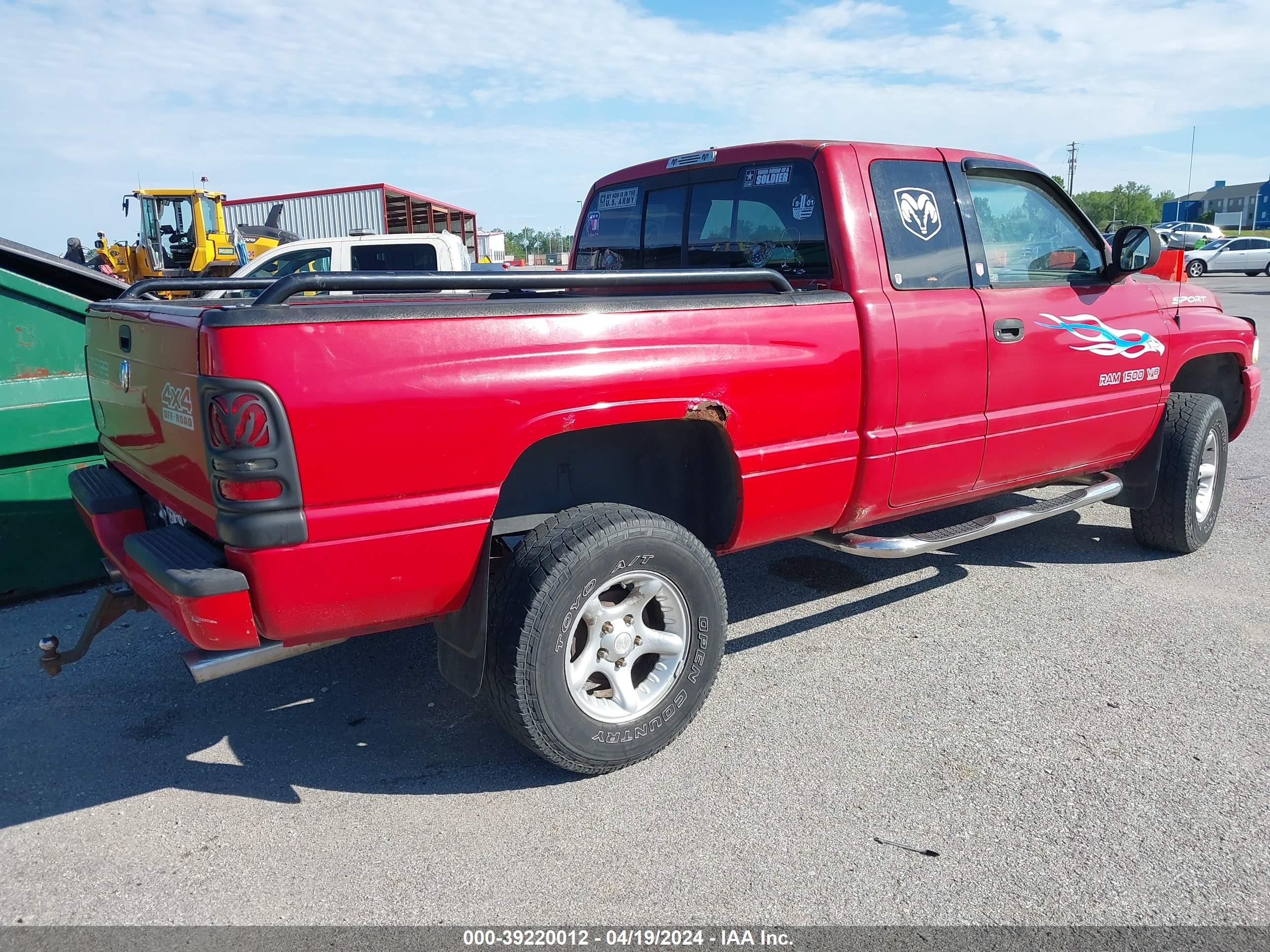 Photo 3 VIN: 3B7HF13Z51G190330 - DODGE RAM 