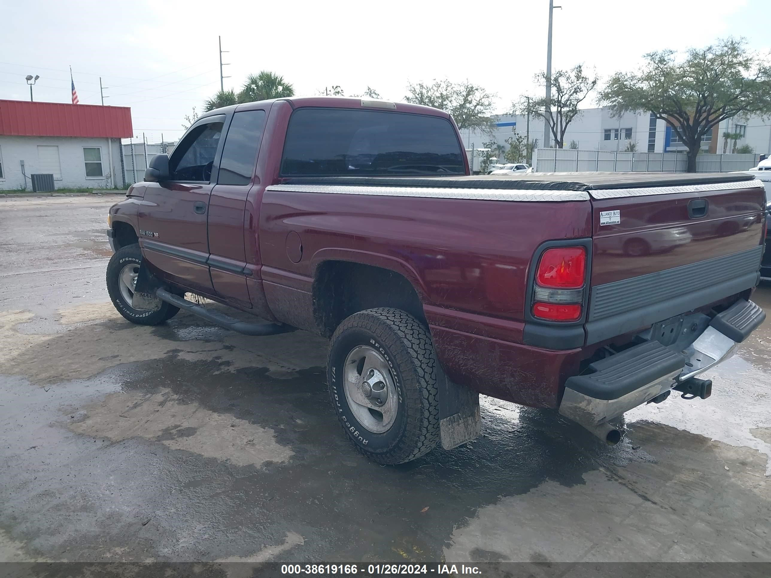 Photo 2 VIN: 3B7HF13Z61G250146 - DODGE RAM 