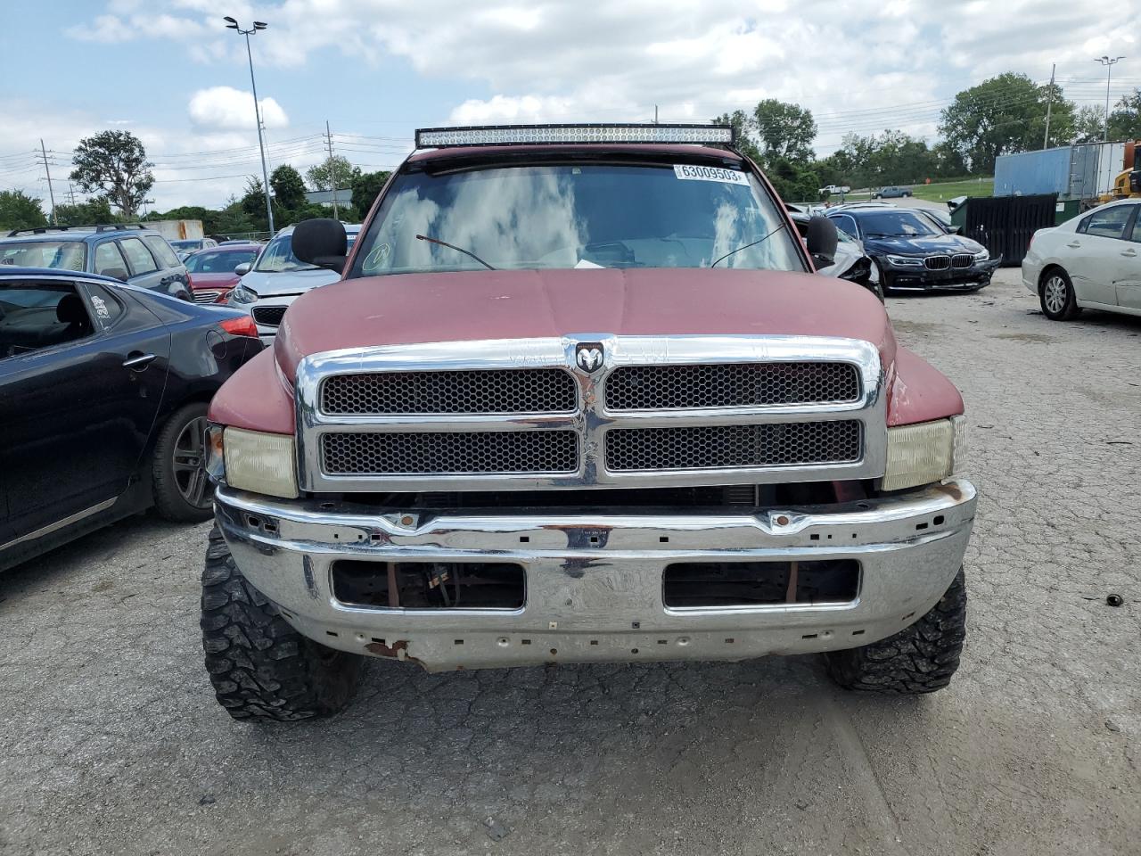 Photo 4 VIN: 3B7HF13ZXWG139865 - DODGE RAM 