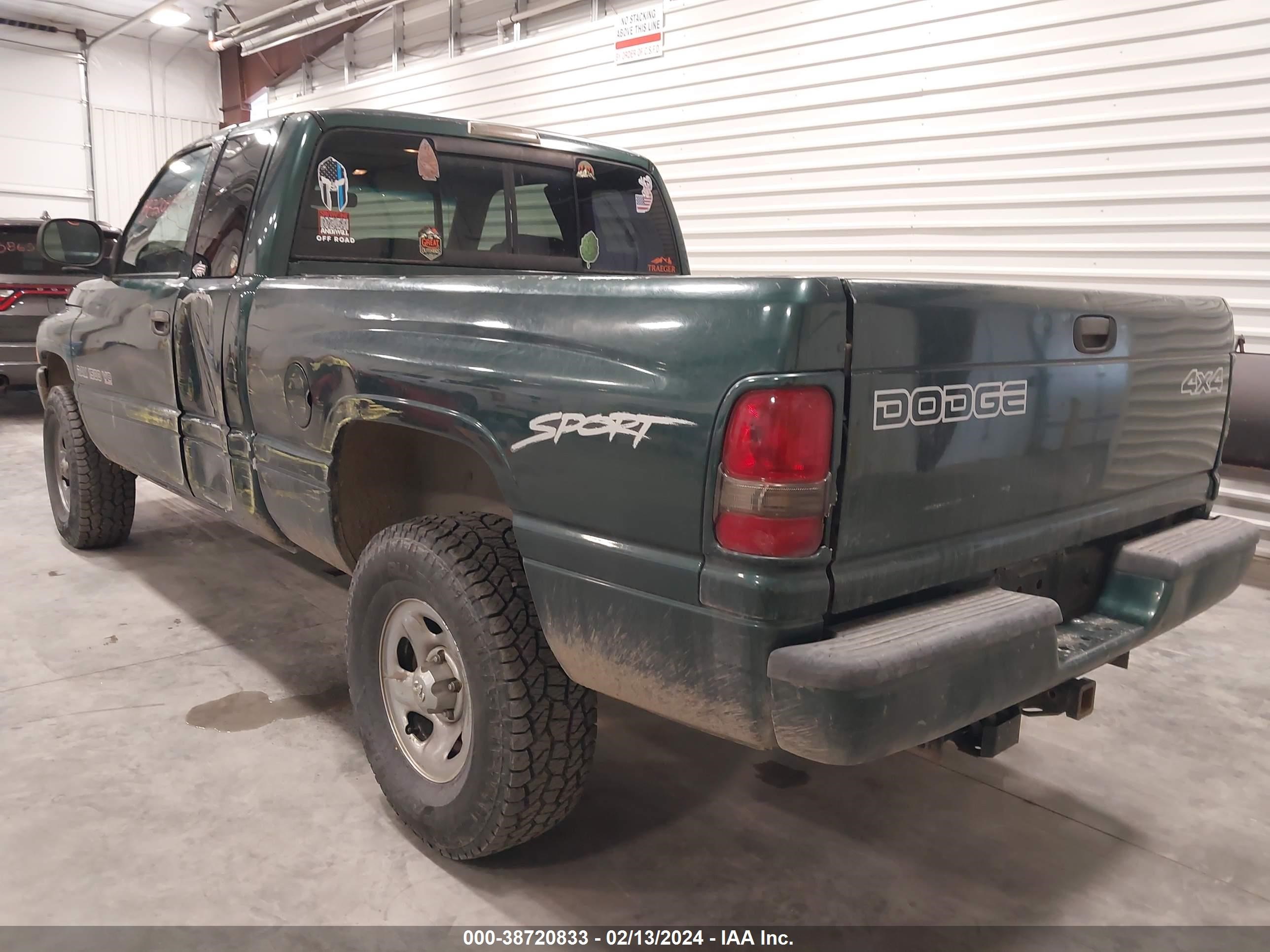 Photo 2 VIN: 3B7HF13ZXXM535426 - DODGE RAM 