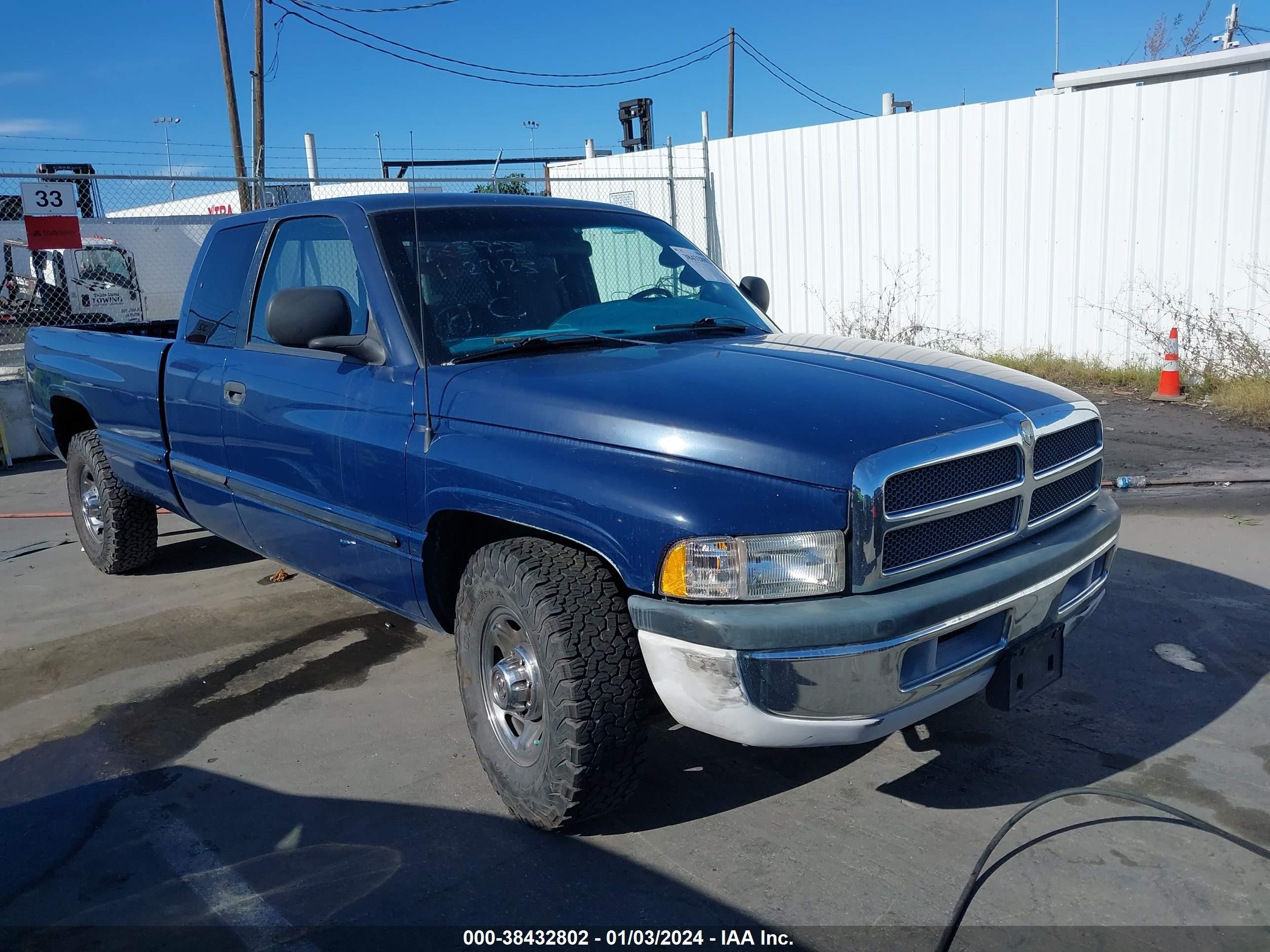 Photo 1 VIN: 3B7KC22D9WG116474 - DODGE RAM 