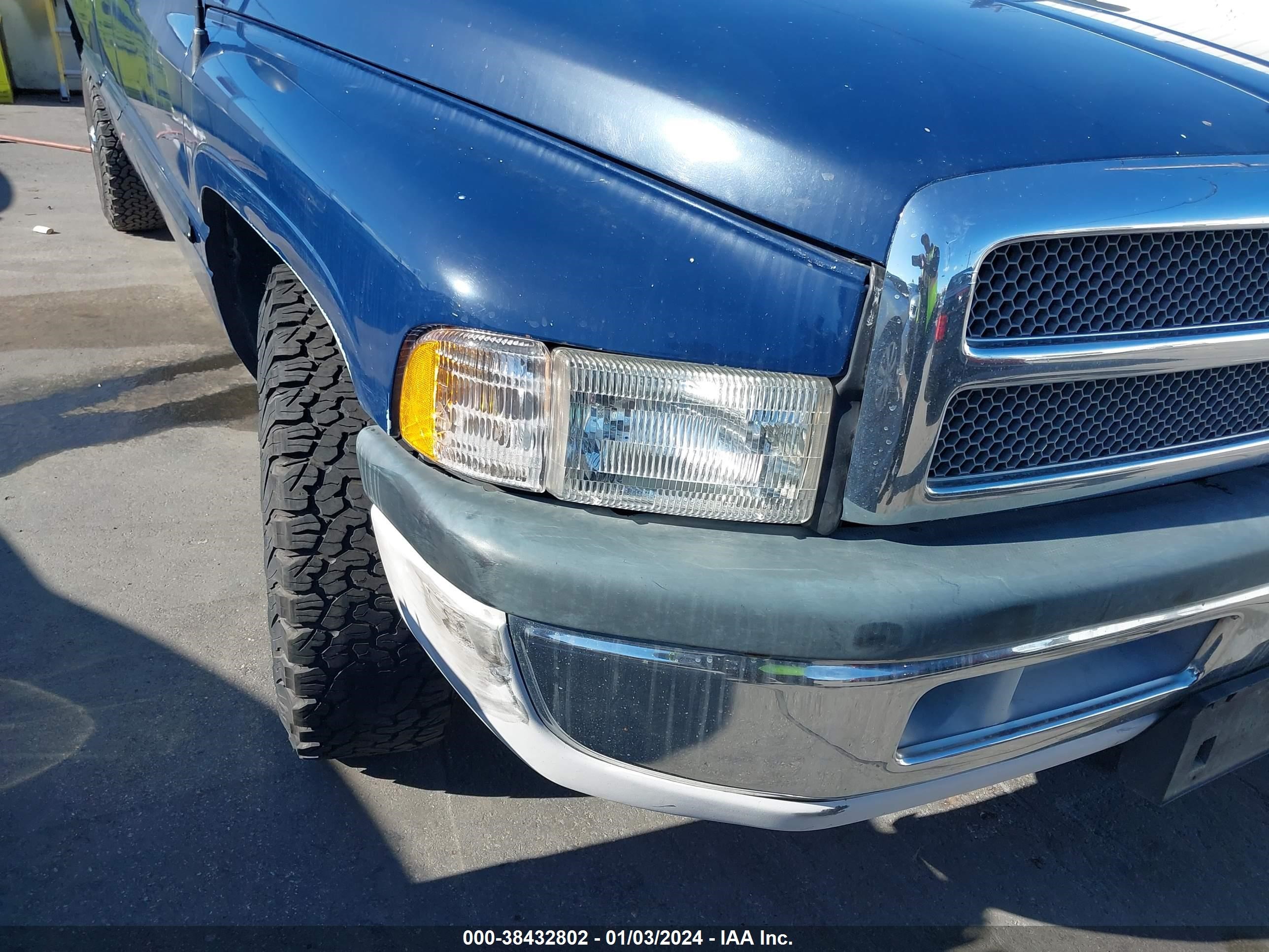 Photo 6 VIN: 3B7KC22D9WG116474 - DODGE RAM 