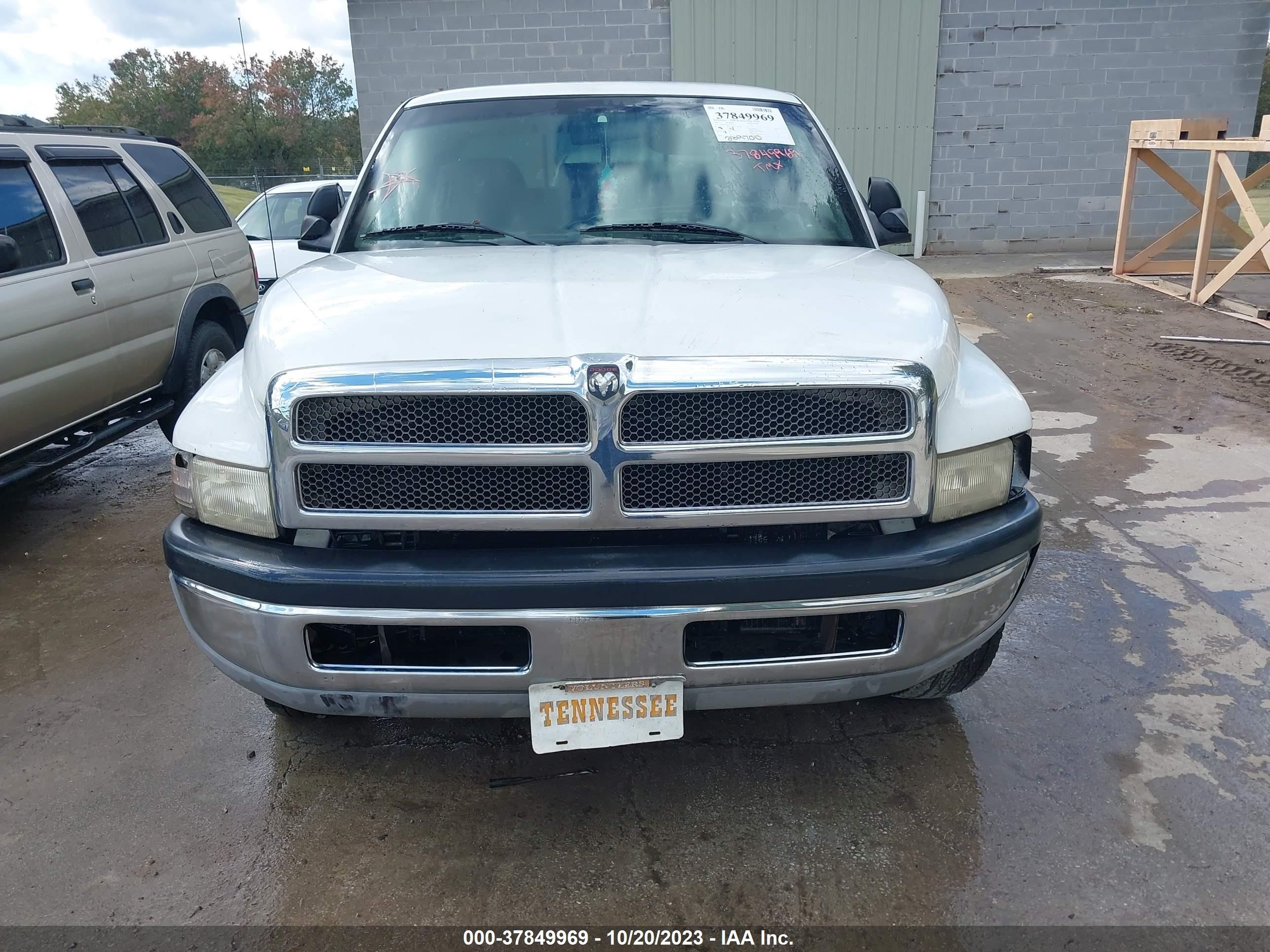 Photo 5 VIN: 3B7KC23631G741719 - DODGE RAM 