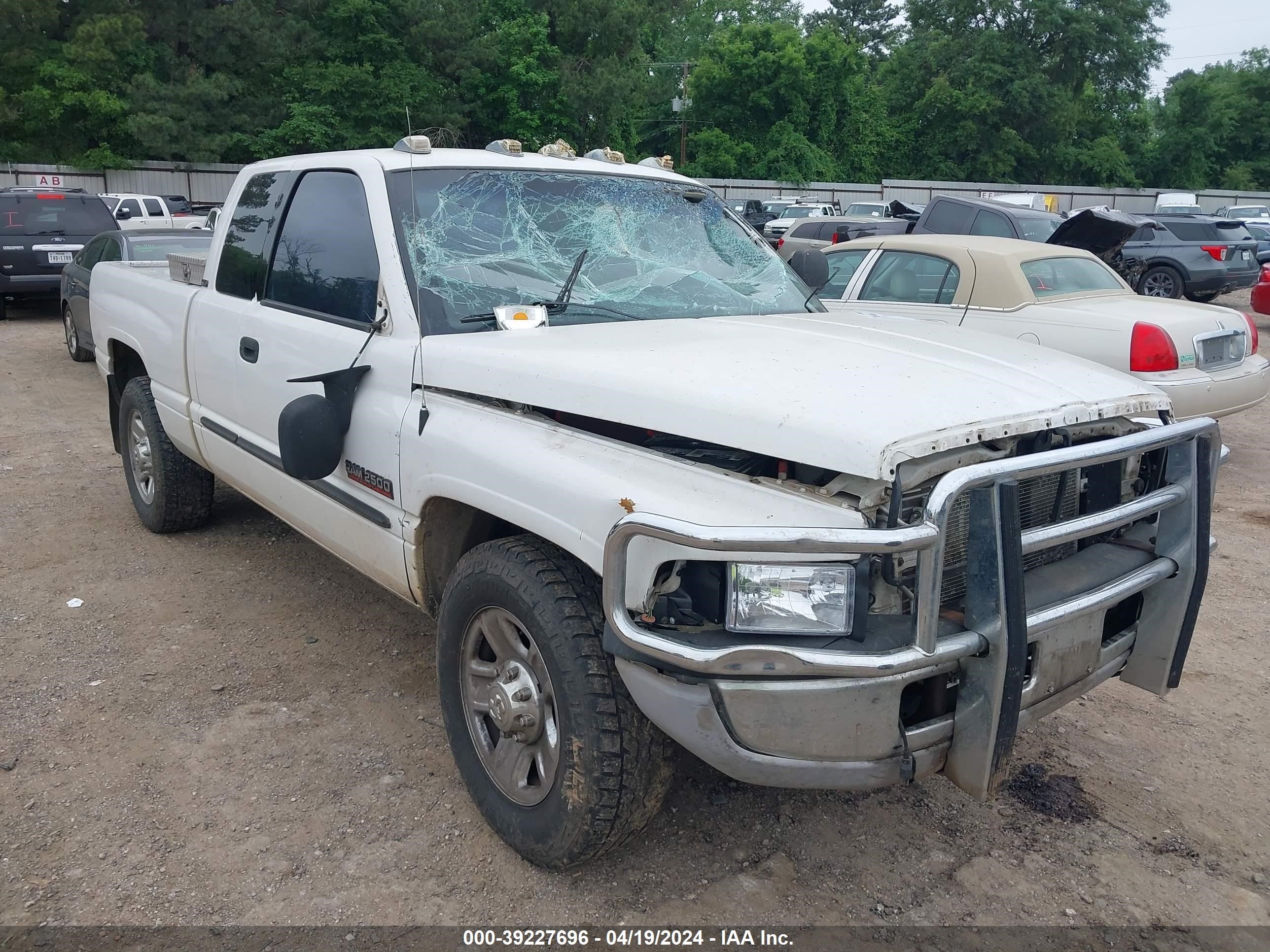 Photo 0 VIN: 3B7KC23672M258592 - DODGE RAM 