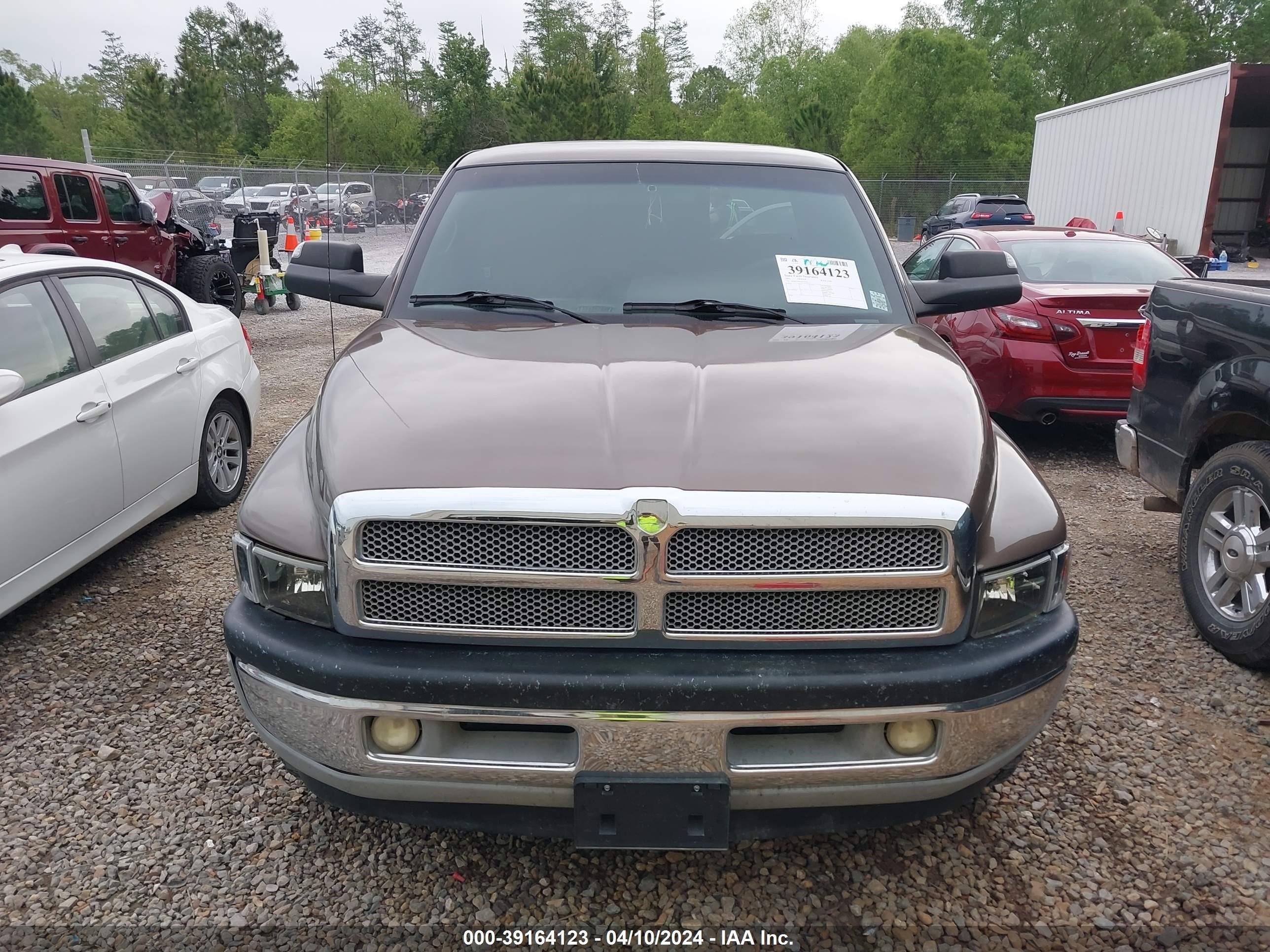 Photo 12 VIN: 3B7KC23681G237392 - DODGE RAM 