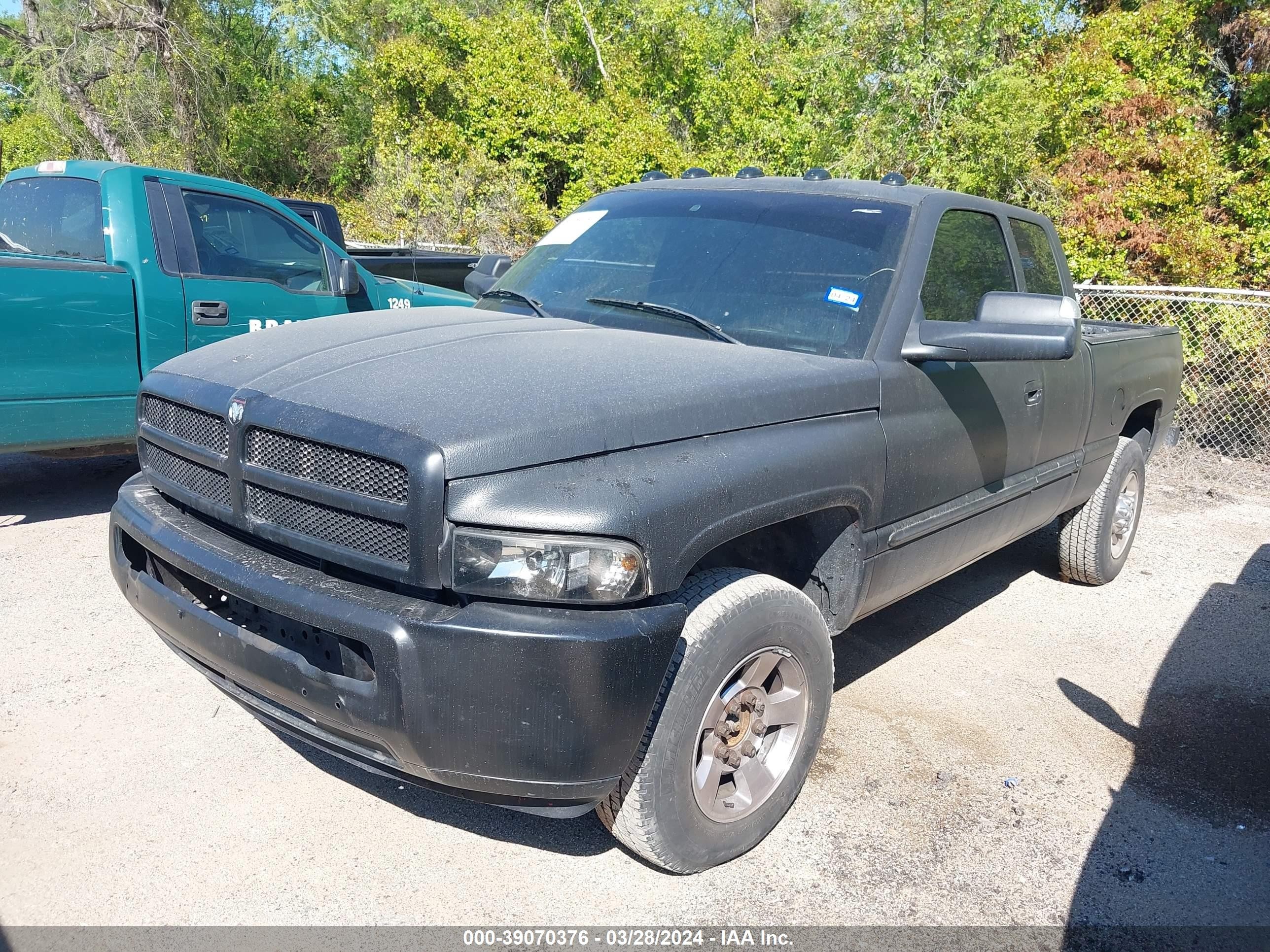 Photo 1 VIN: 3B7KC23691G244190 - DODGE RAM 