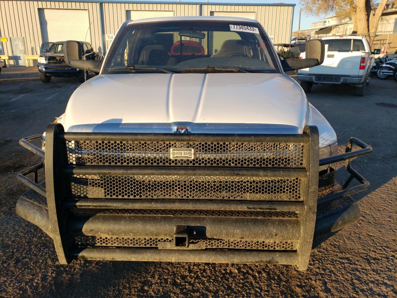 Photo 4 VIN: 3B7KC236X1G791811 - DODGE RAM 