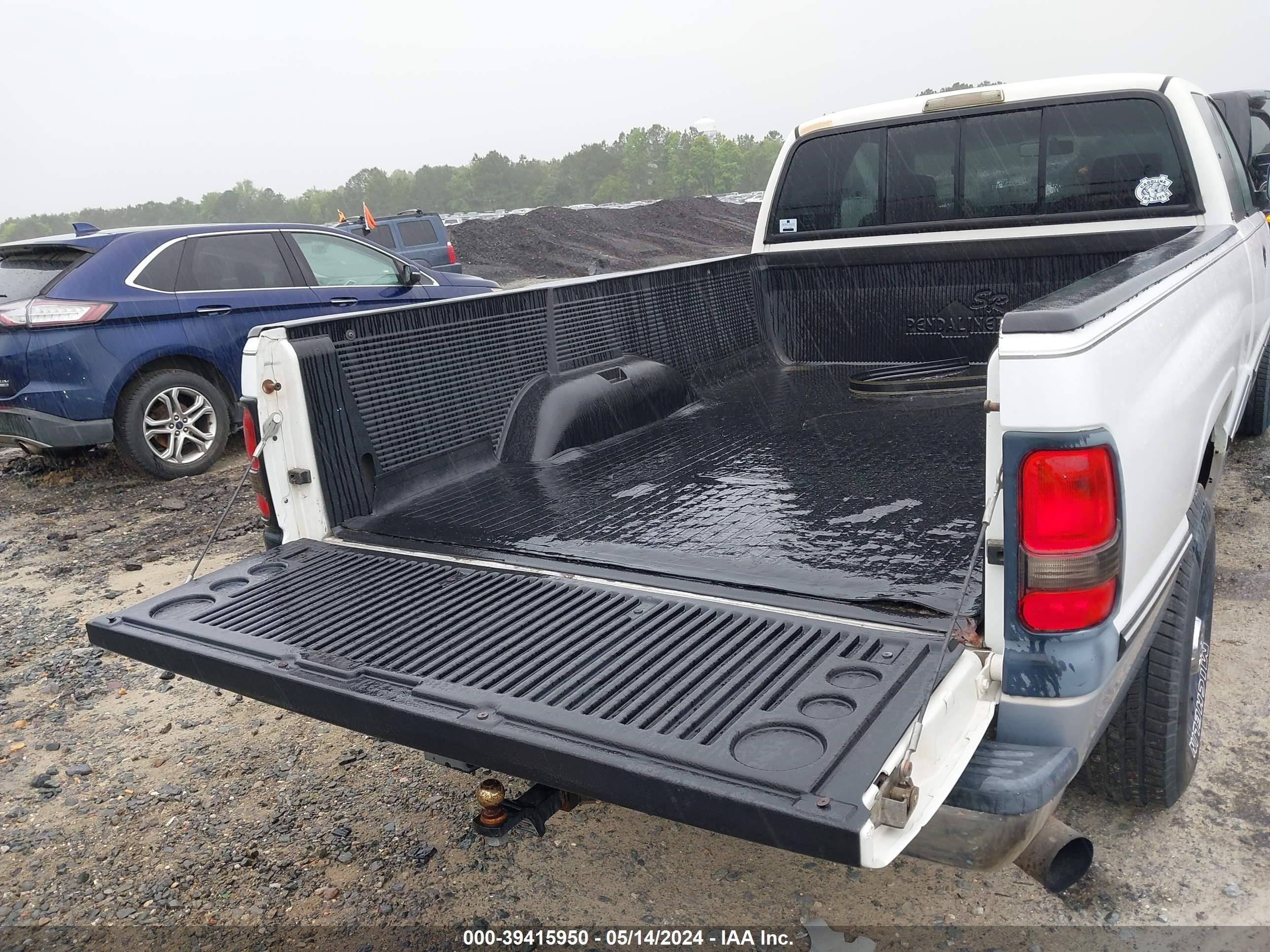 Photo 15 VIN: 3B7KC23DXVM593056 - DODGE RAM 