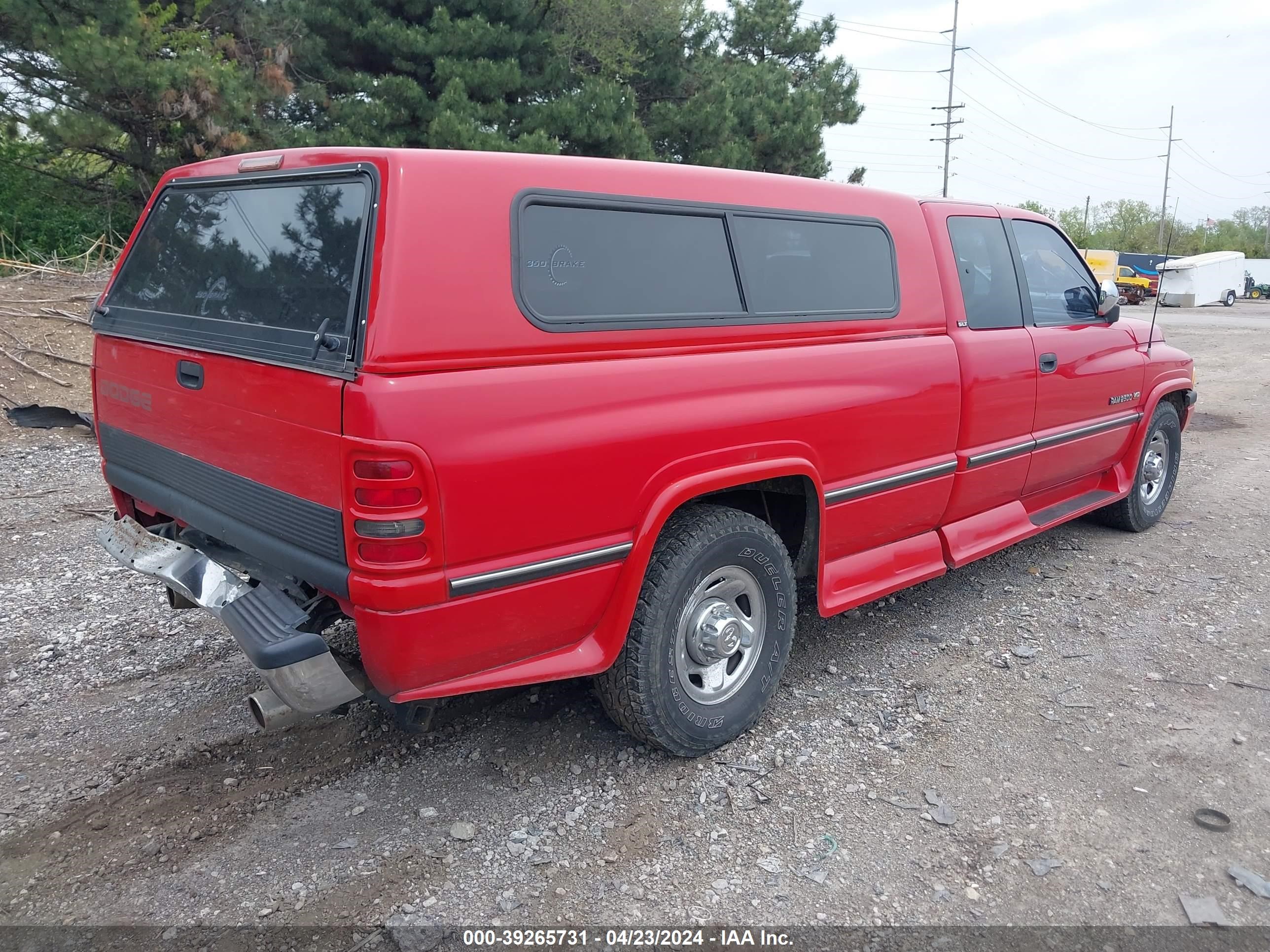 Photo 3 VIN: 3B7KC23W3SM129135 - DODGE RAM 