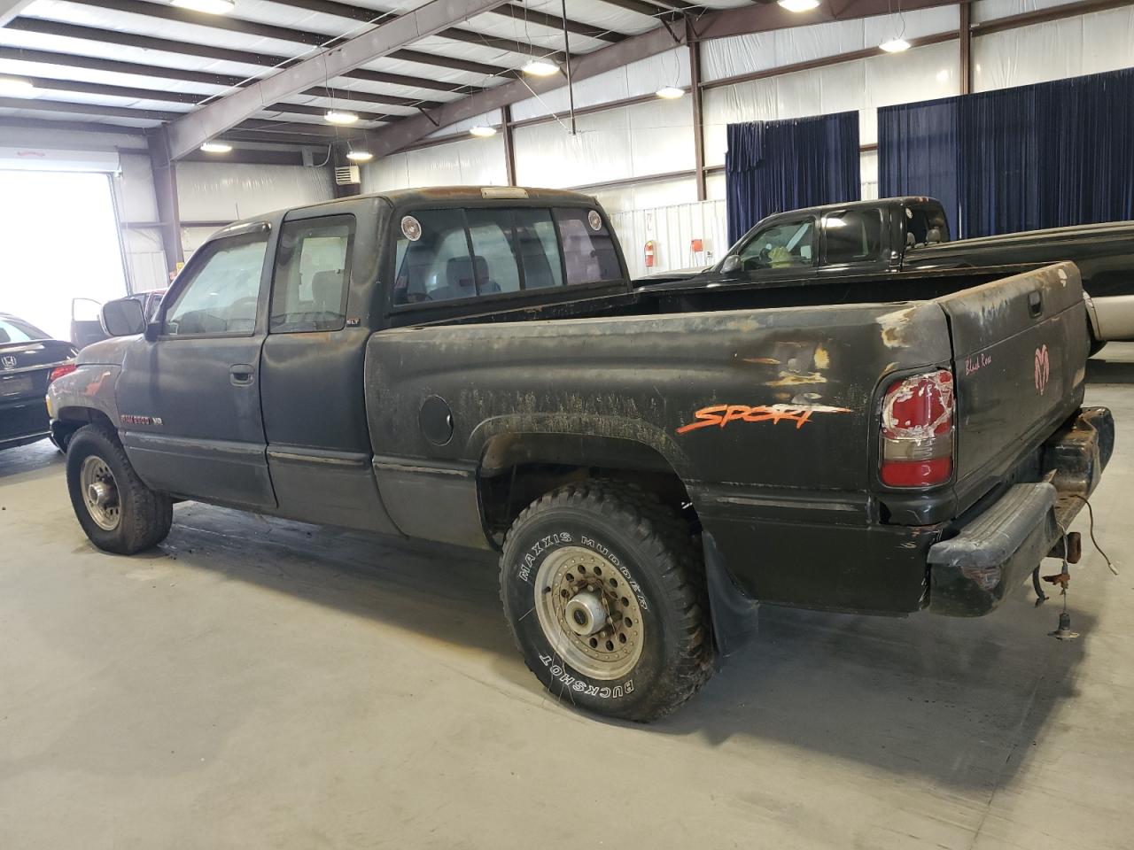 Photo 1 VIN: 3B7KC23Z9TM104090 - DODGE RAM 