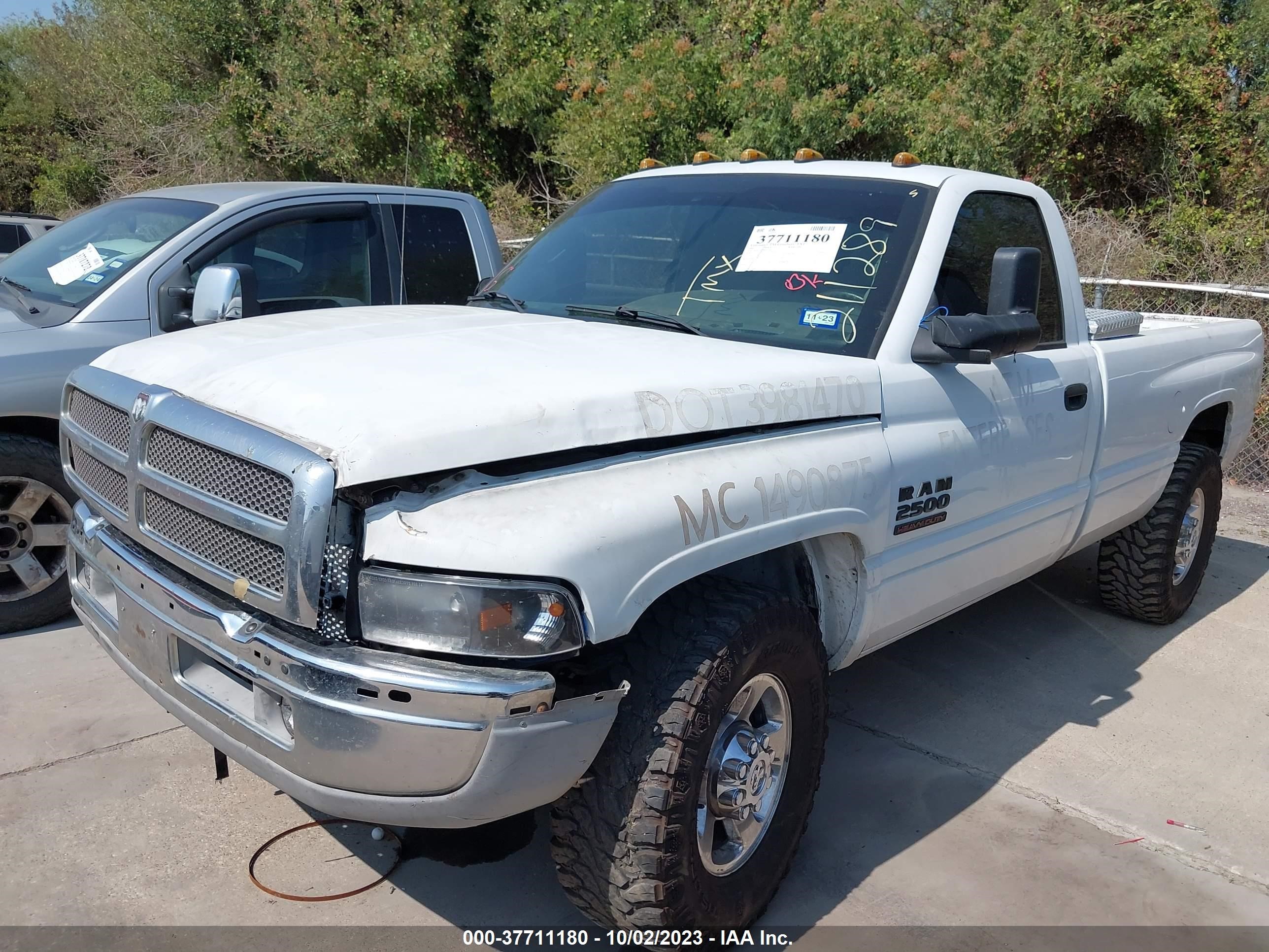 Photo 1 VIN: 3B7KC26682M211289 - DODGE RAM 