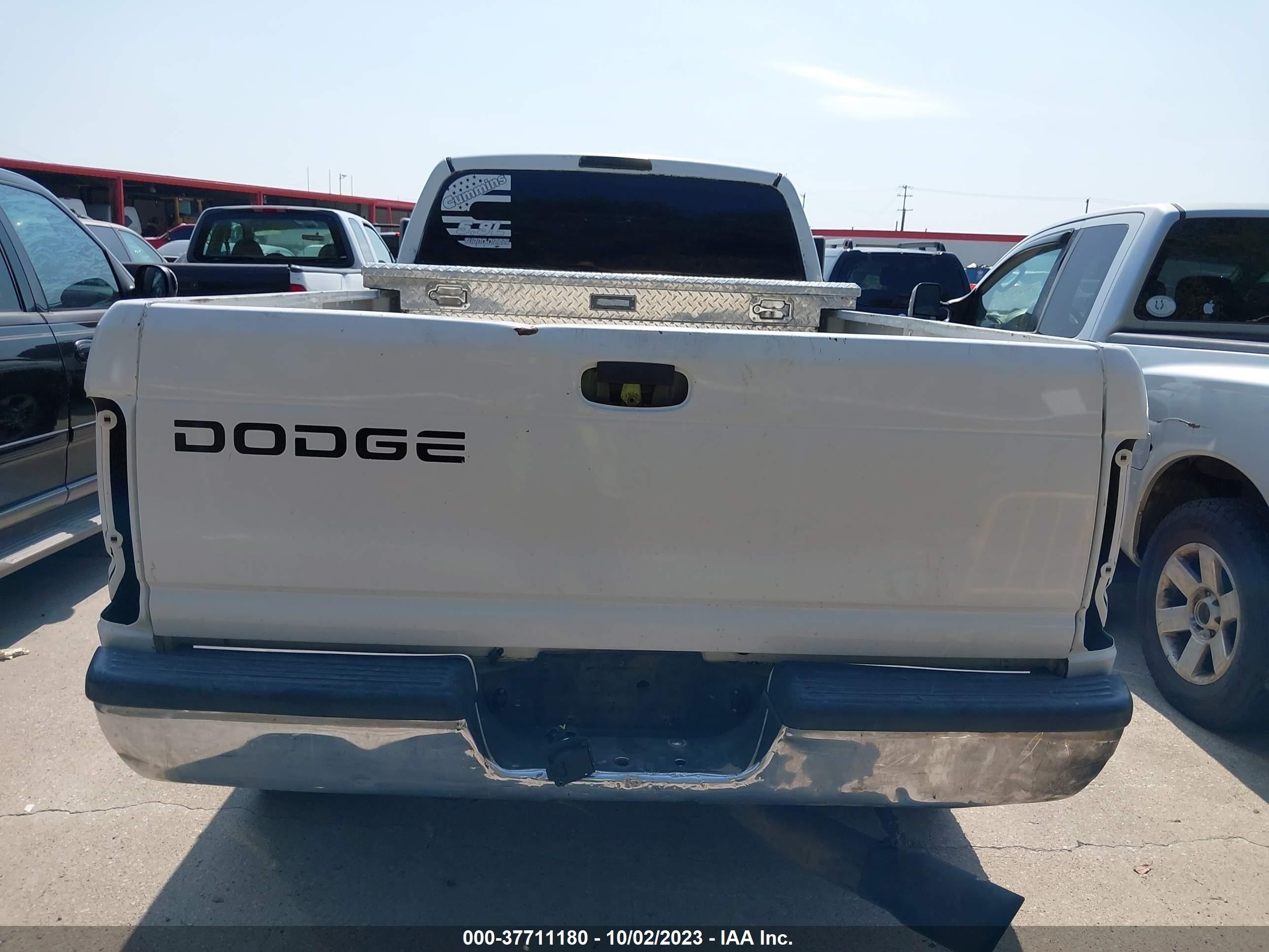 Photo 7 VIN: 3B7KC26682M211289 - DODGE RAM 