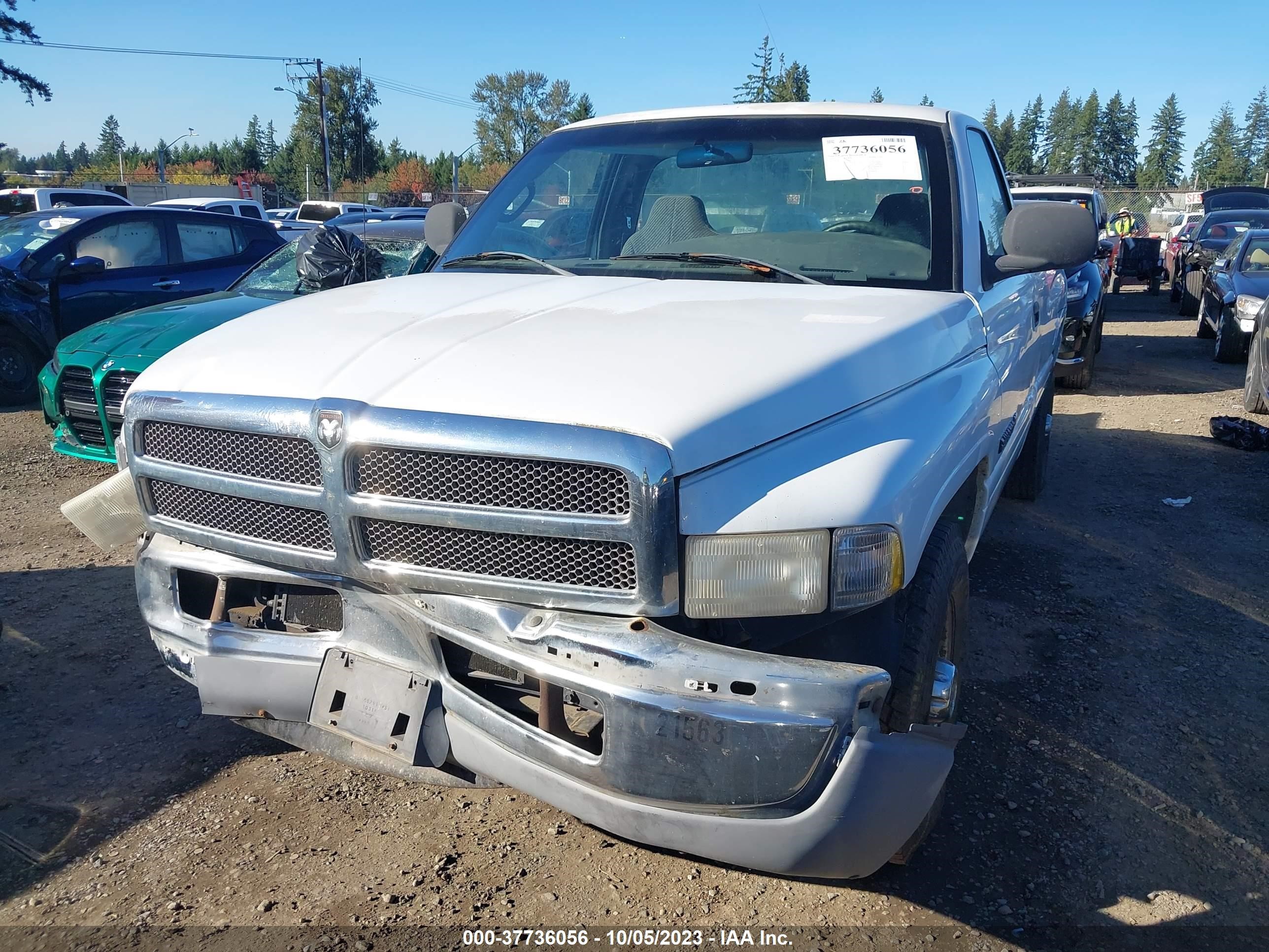 Photo 1 VIN: 3B7KC26Z3XM589571 - DODGE RAM 