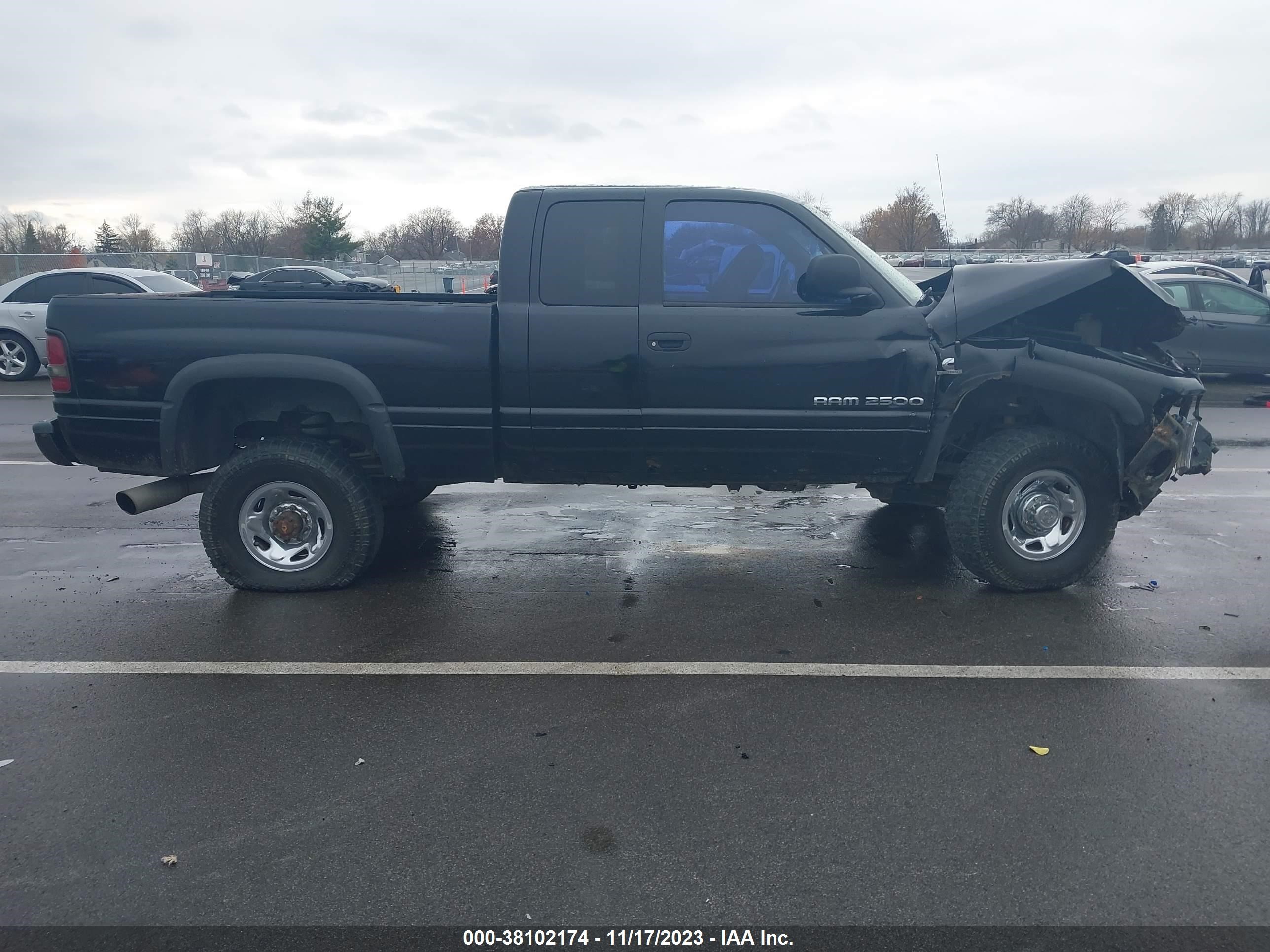 Photo 13 VIN: 3B7KF2361XG177228 - DODGE RAM 