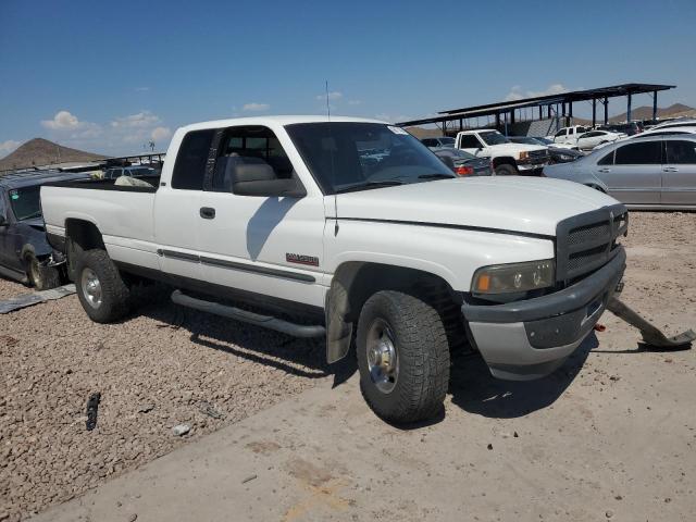 Photo 3 VIN: 3B7KF2362YG159743 - DODGE RAM 2500 