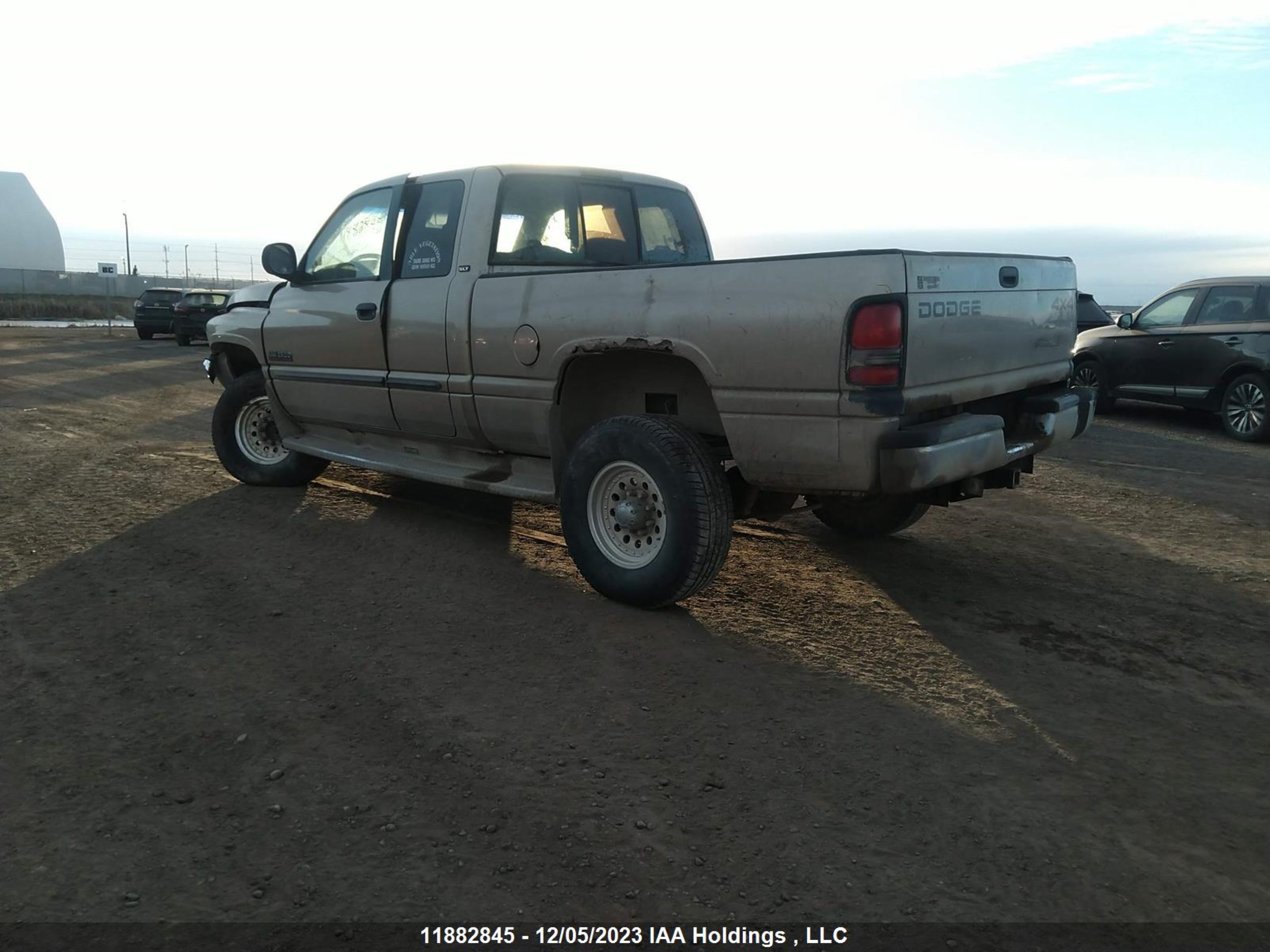 Photo 2 VIN: 3B7KF23642M270836 - DODGE RAM 