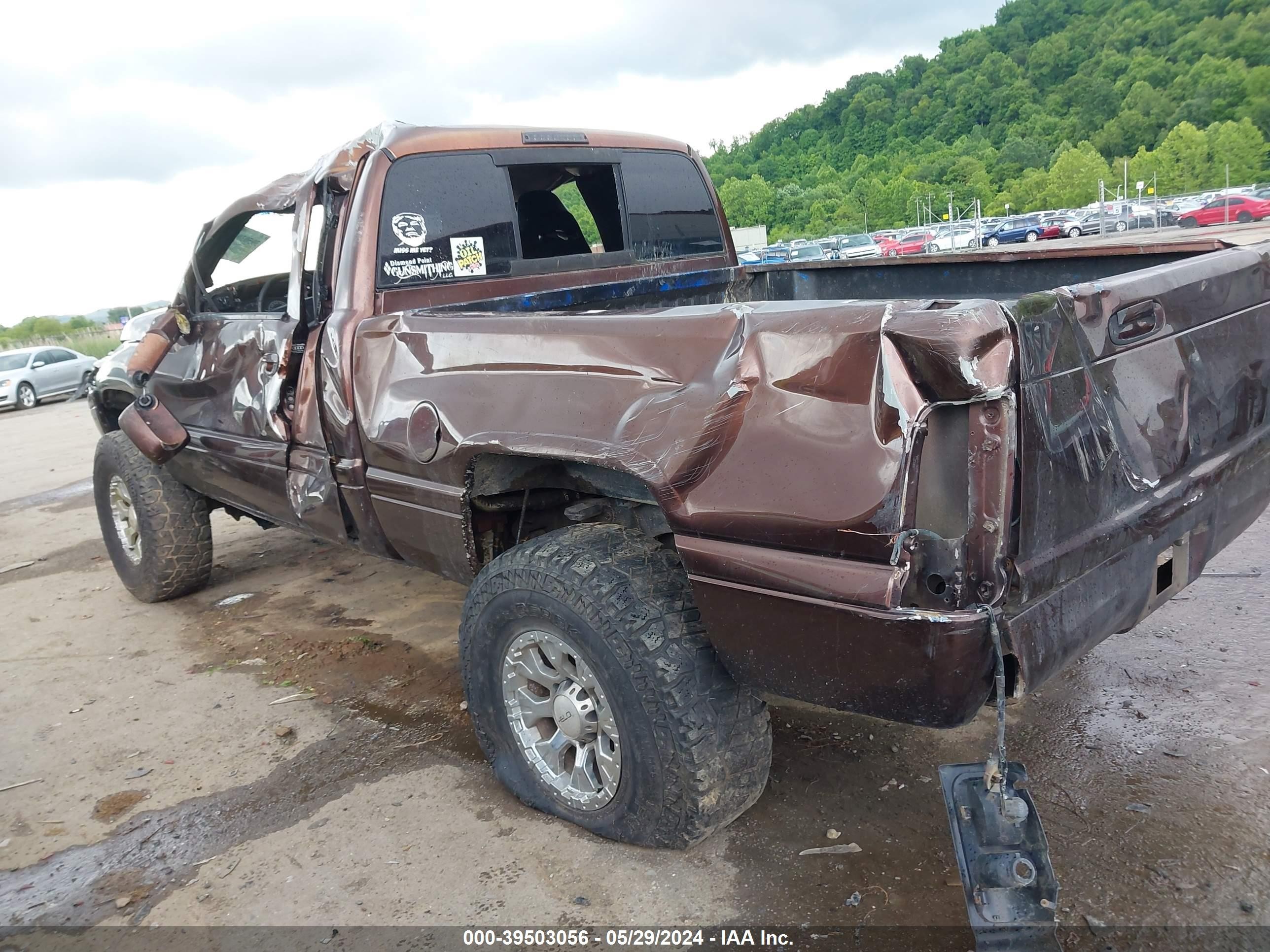 Photo 2 VIN: 3B7KF2364YG114027 - DODGE RAM 