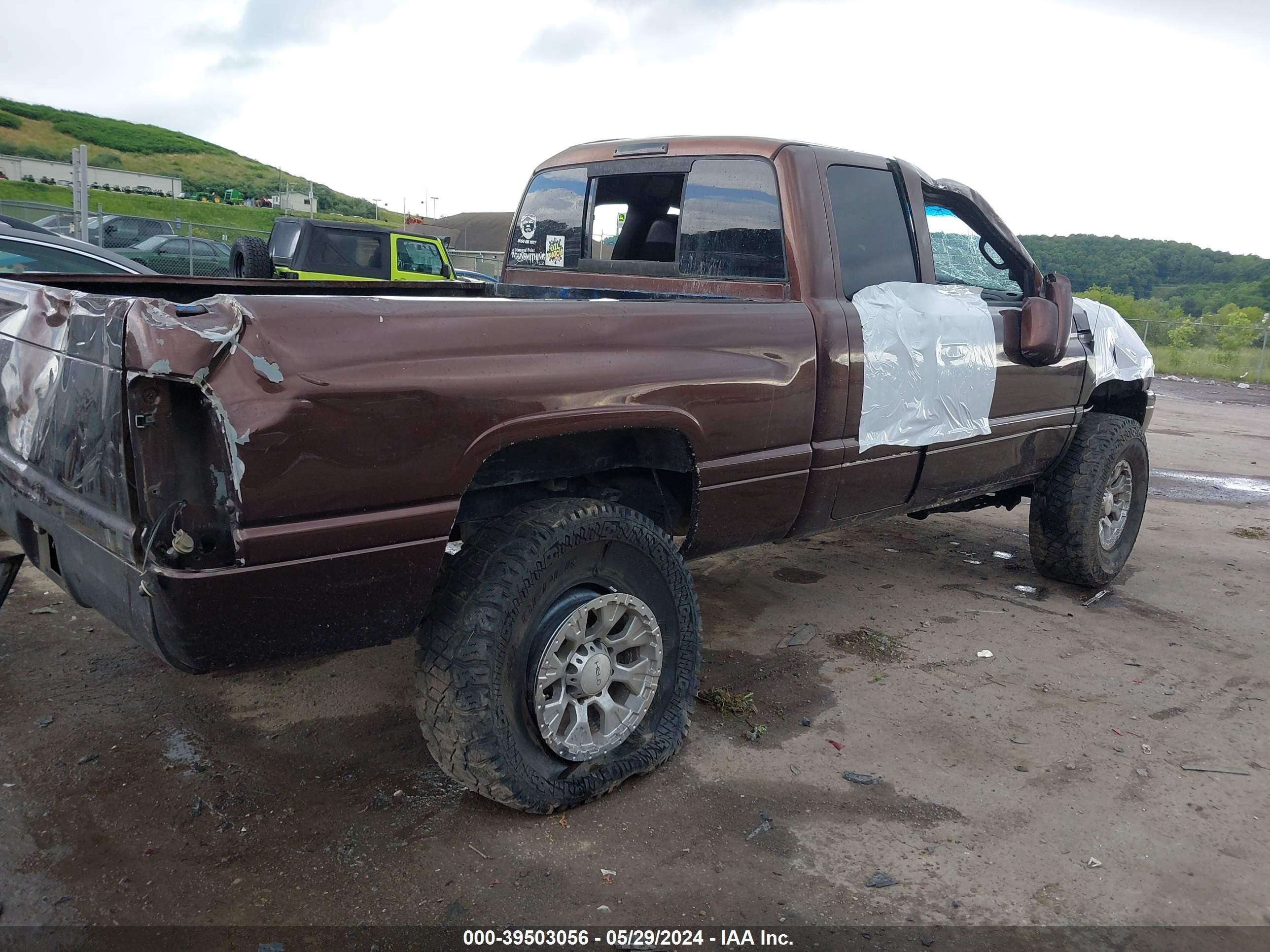 Photo 3 VIN: 3B7KF2364YG114027 - DODGE RAM 