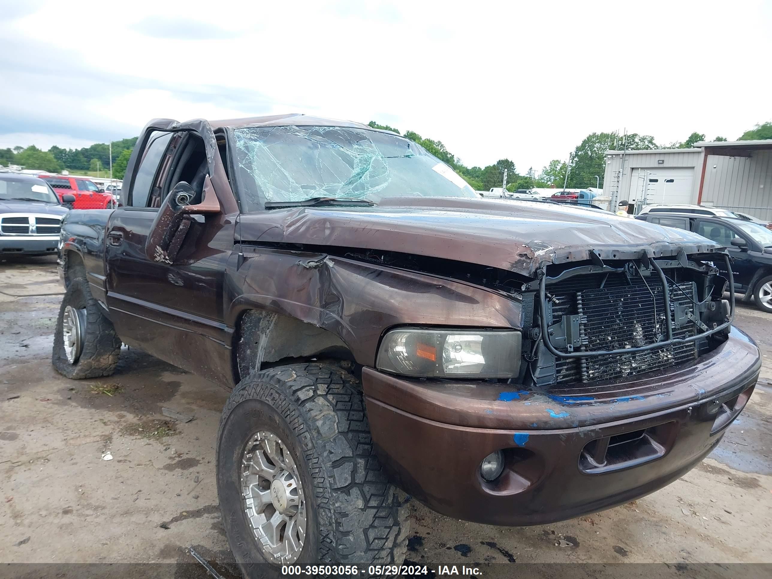 Photo 5 VIN: 3B7KF2364YG114027 - DODGE RAM 