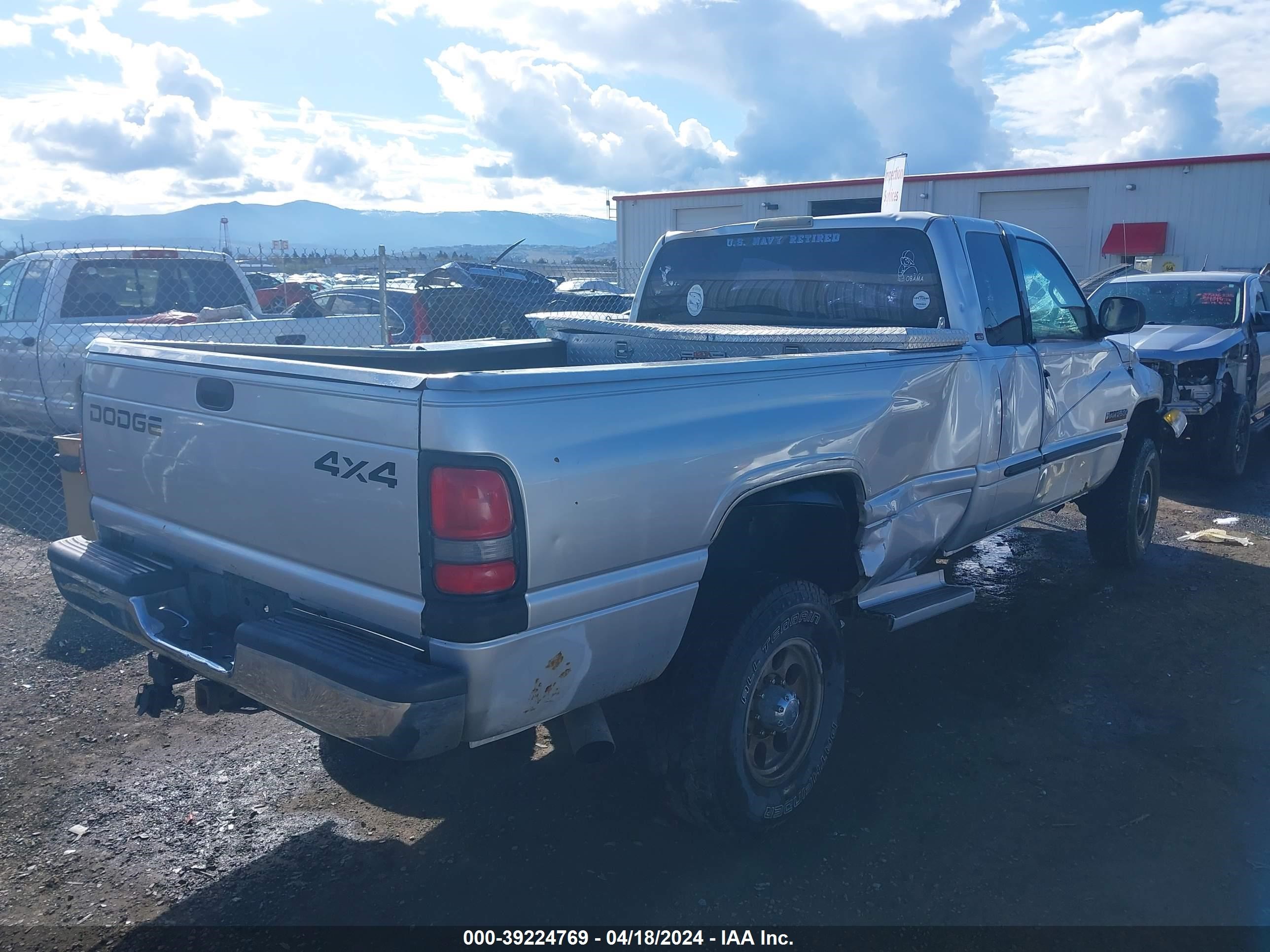 Photo 3 VIN: 3B7KF23651G782098 - DODGE RAM 