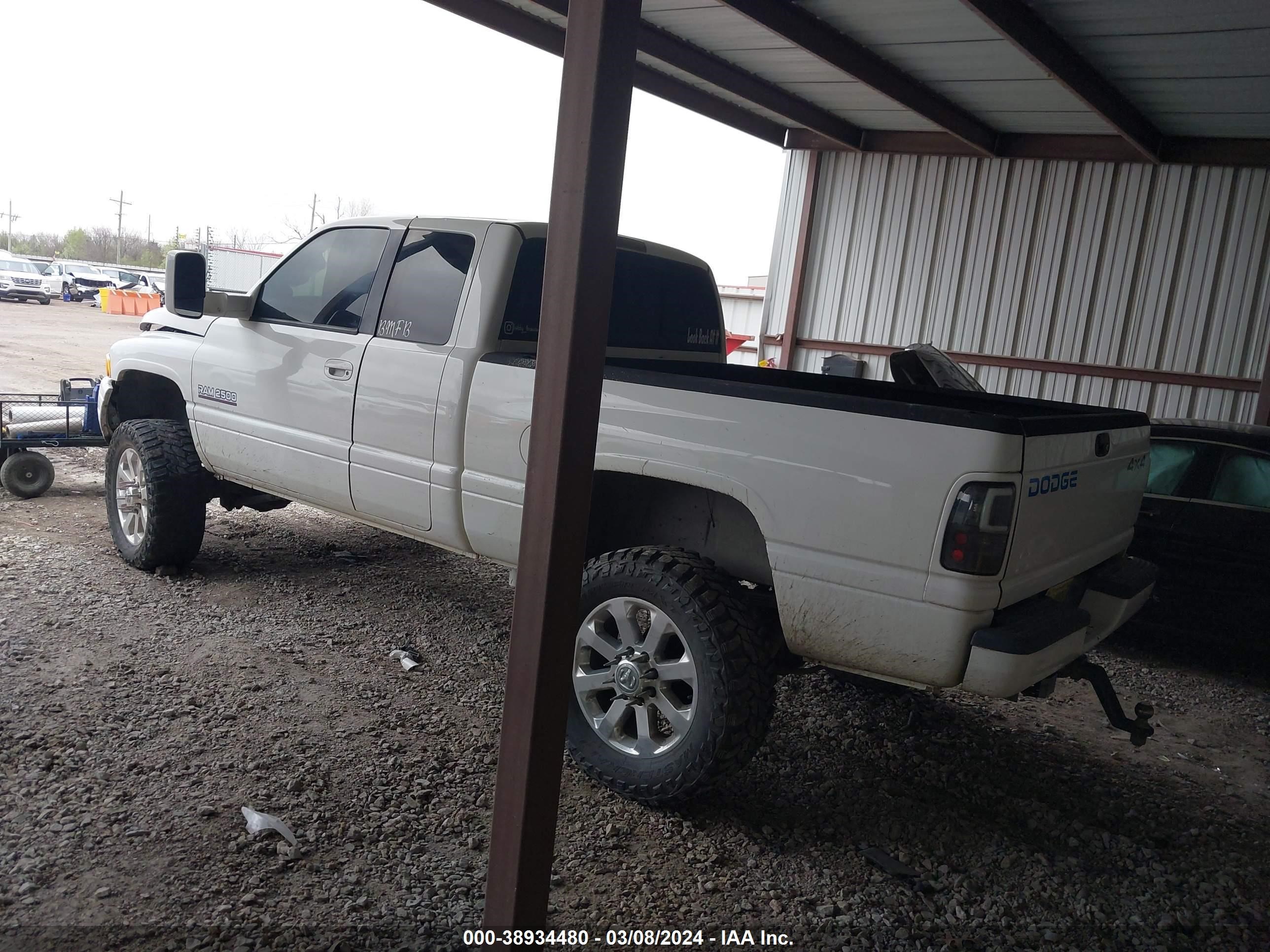 Photo 2 VIN: 3B7KF2366XG167455 - DODGE RAM 