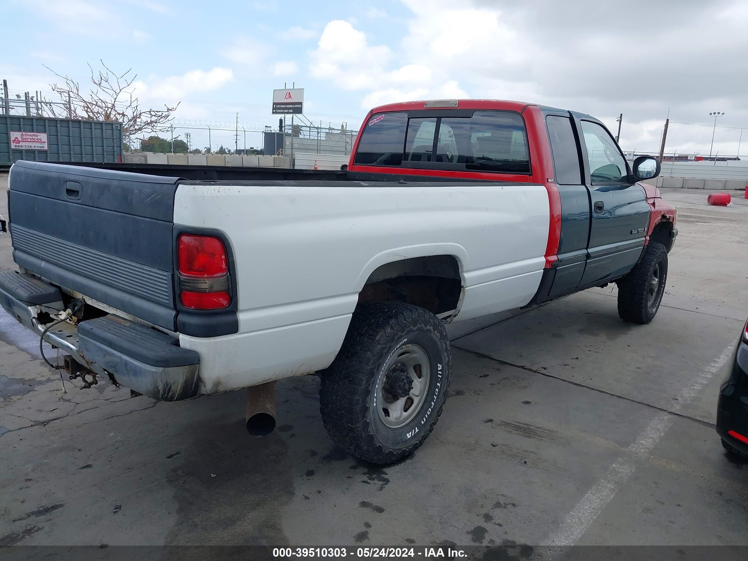 Photo 3 VIN: 3B7KF2367XG176505 - DODGE RAM 