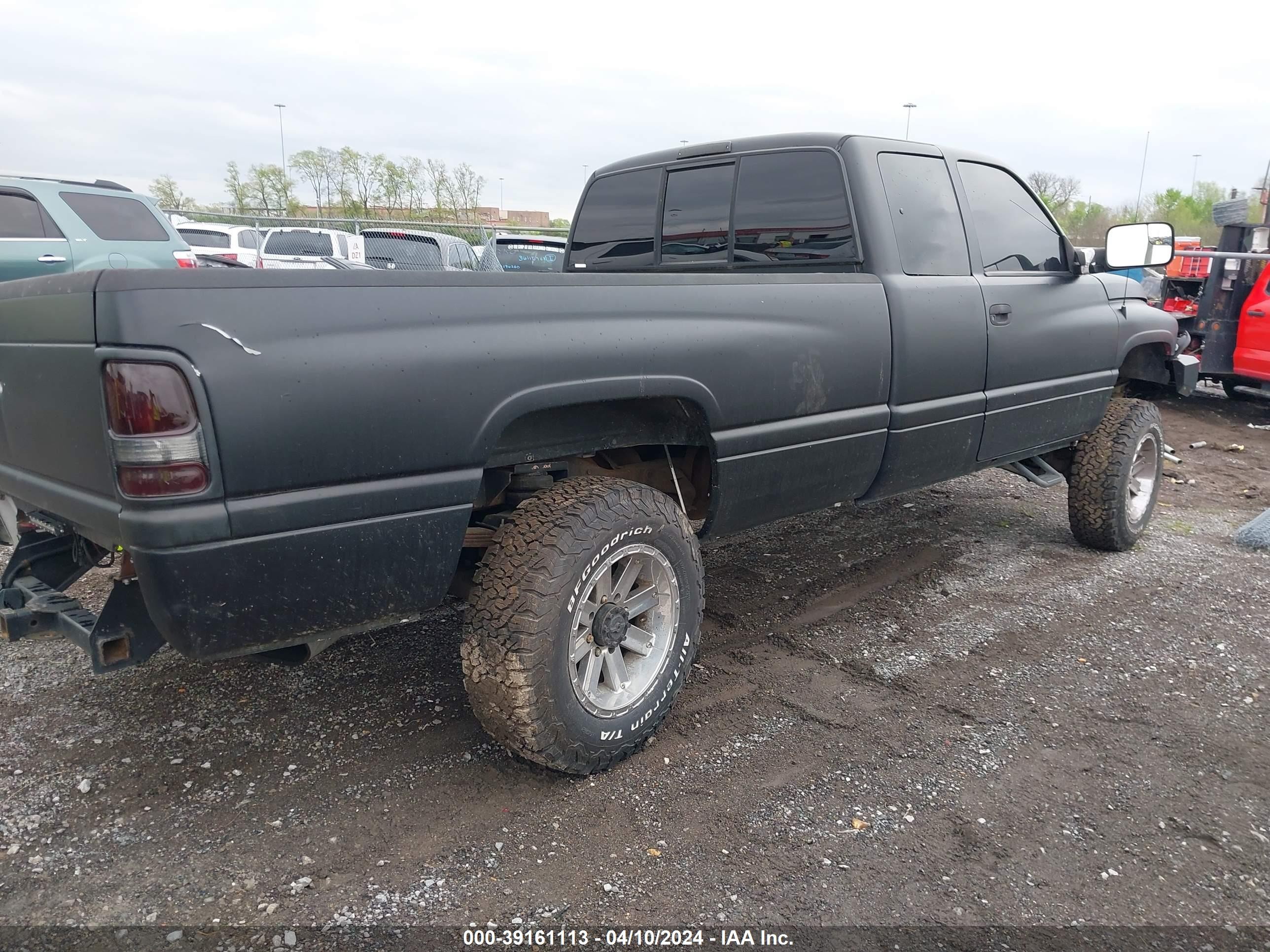 Photo 3 VIN: 3B7KF23C3SM122490 - DODGE RAM 