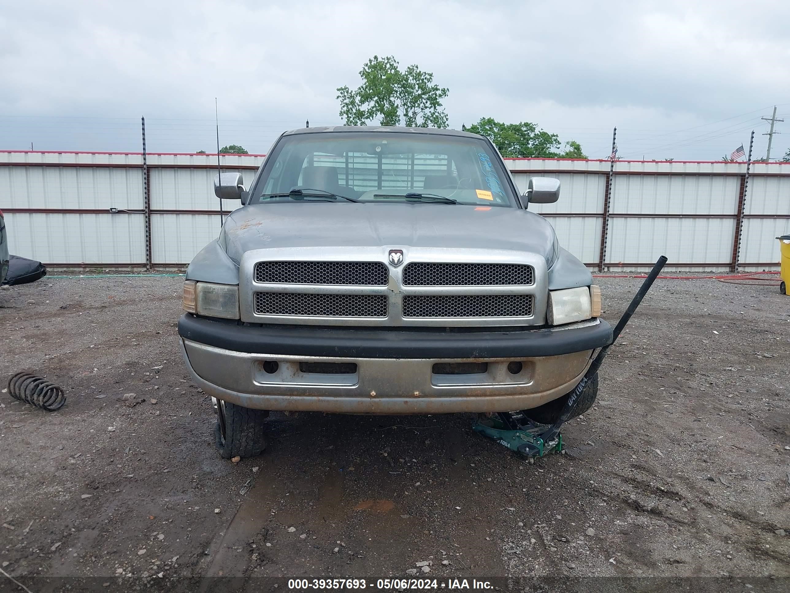 Photo 12 VIN: 3B7KF23C6SM127487 - DODGE RAM 