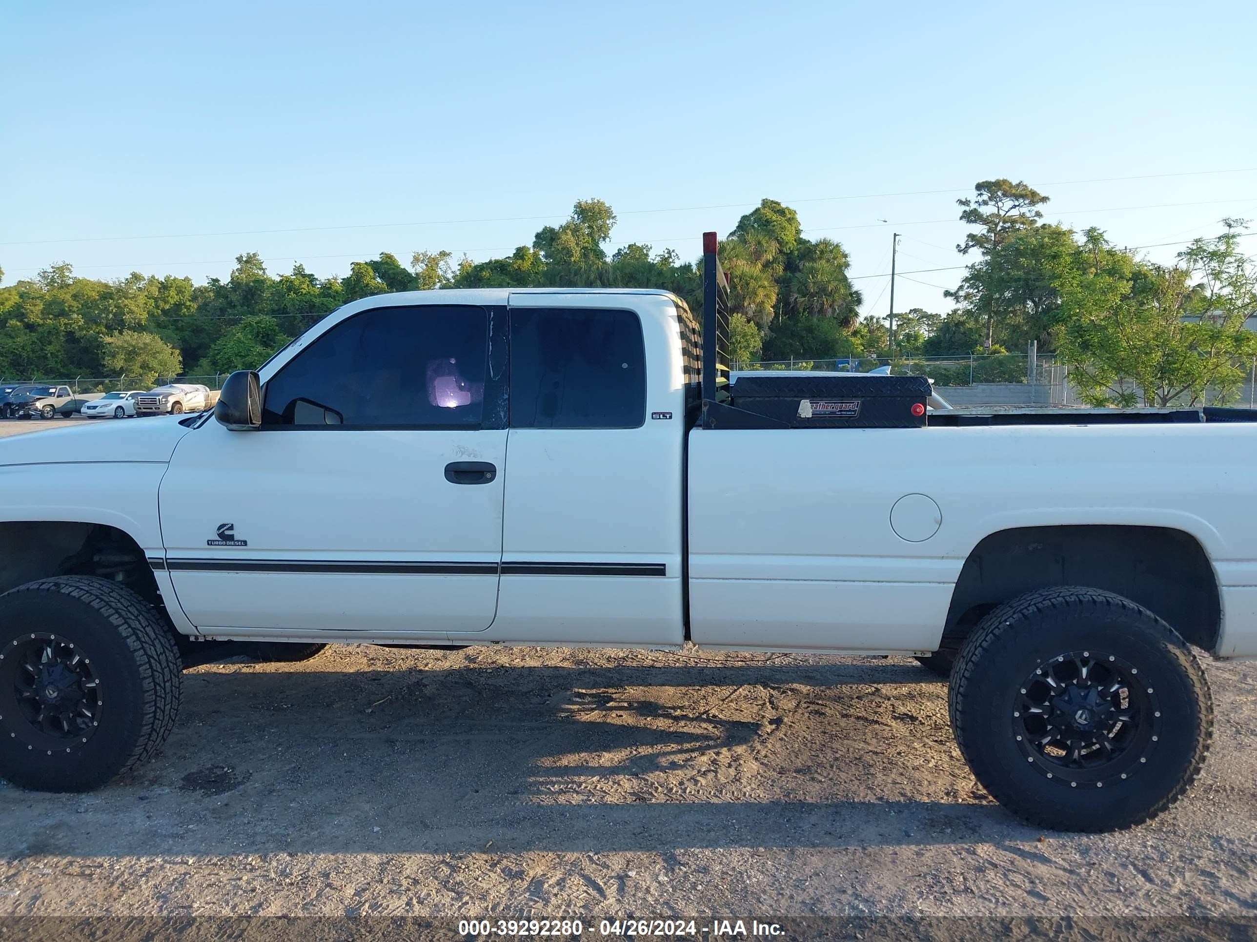 Photo 13 VIN: 3B7KF23C8TM108540 - DODGE RAM 